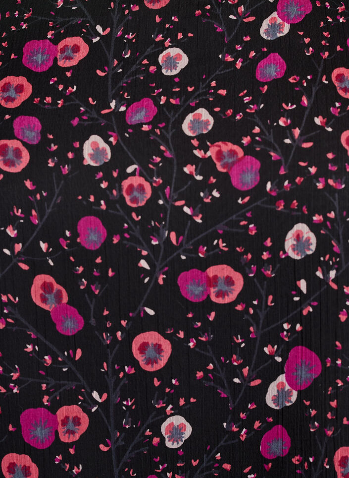 Blommig blus i chiffong med genomskinliga &auml;rmar, Svart, Packshot image number 2