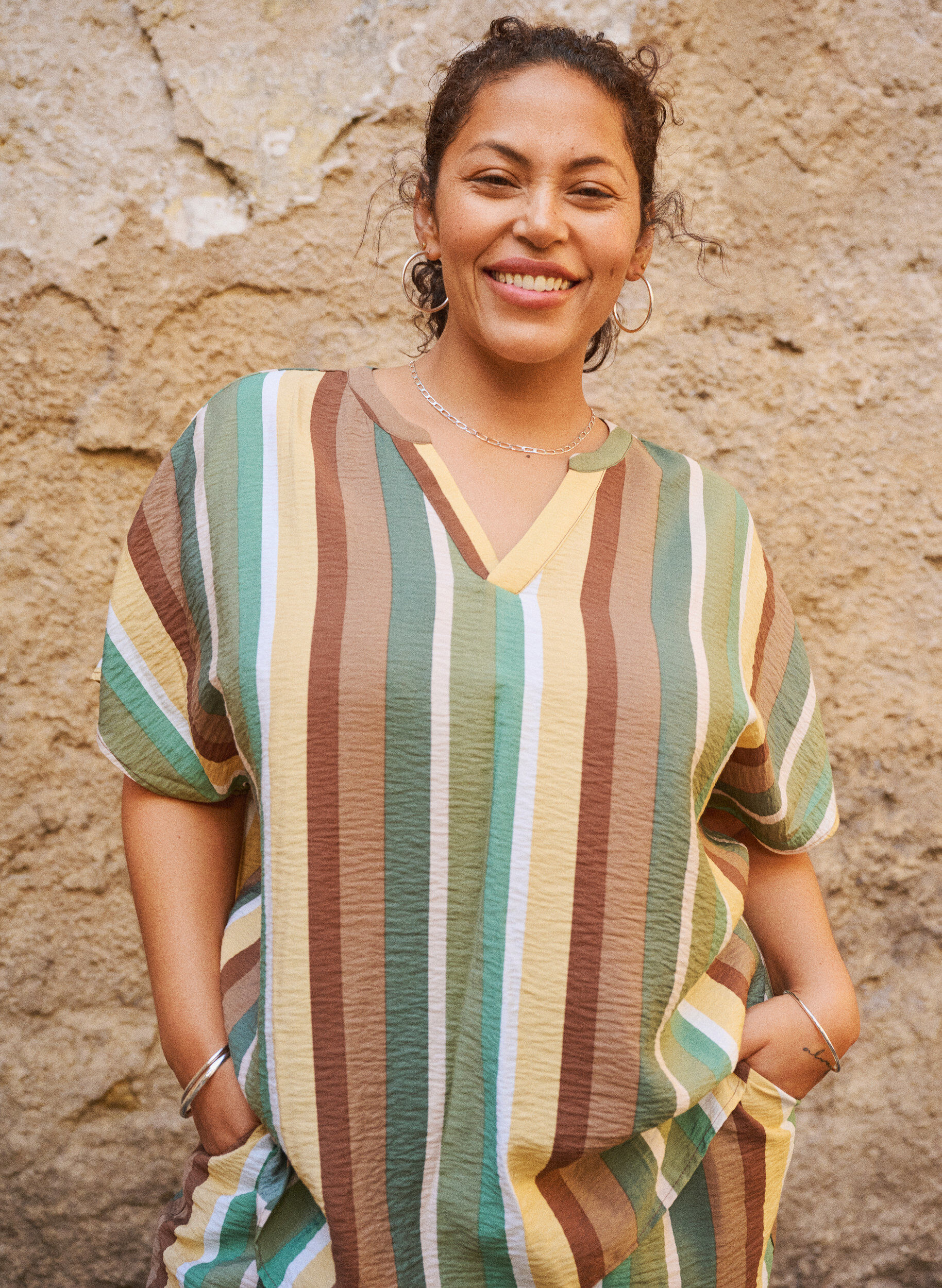 Zizzi Randig viskosblus med kort &auml;rm, Brun, Image image number 0