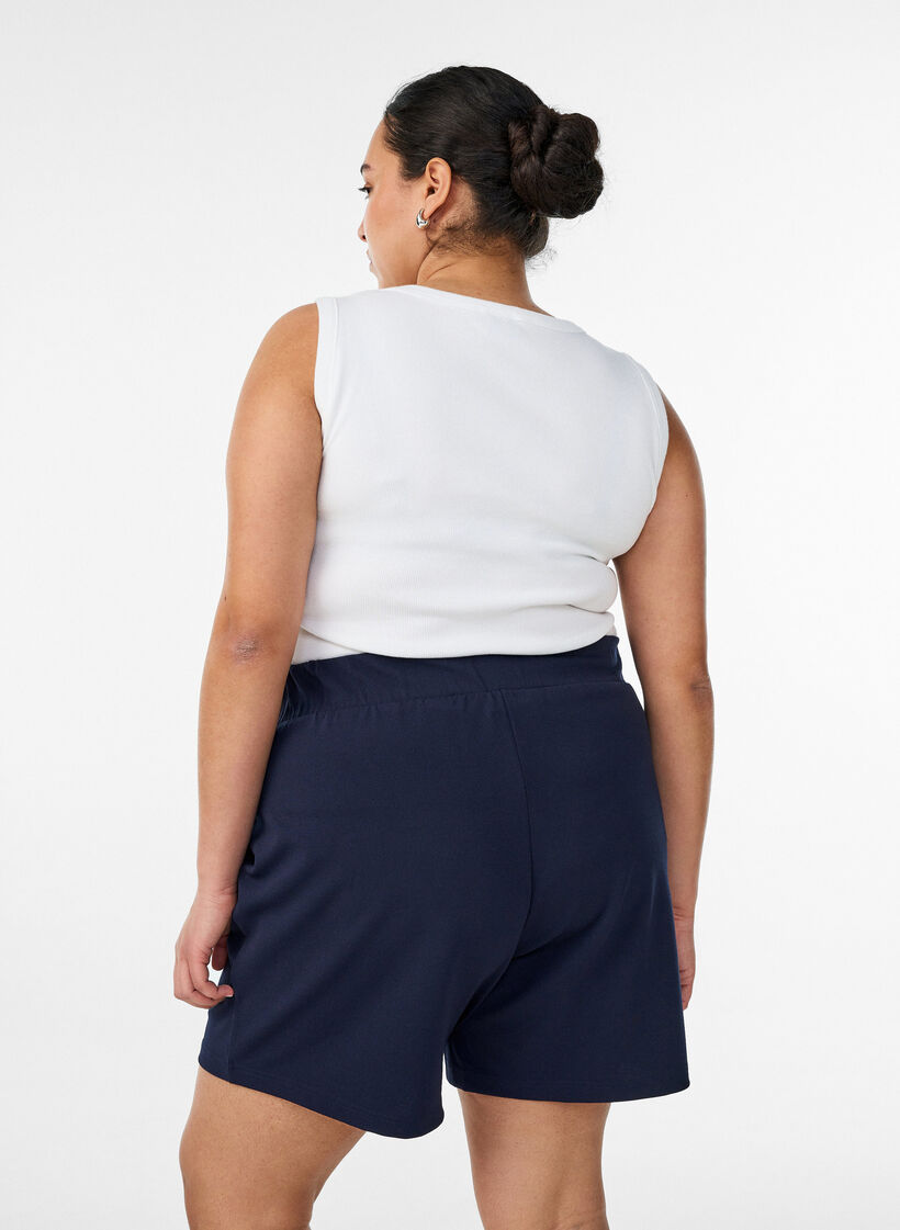 Shorts med fickor och l&ouml;s passform, Bl&aring;, Model image number 2