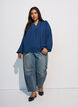 Blus med v-ringning och virkat band, Bl&aring;, Model image number 1