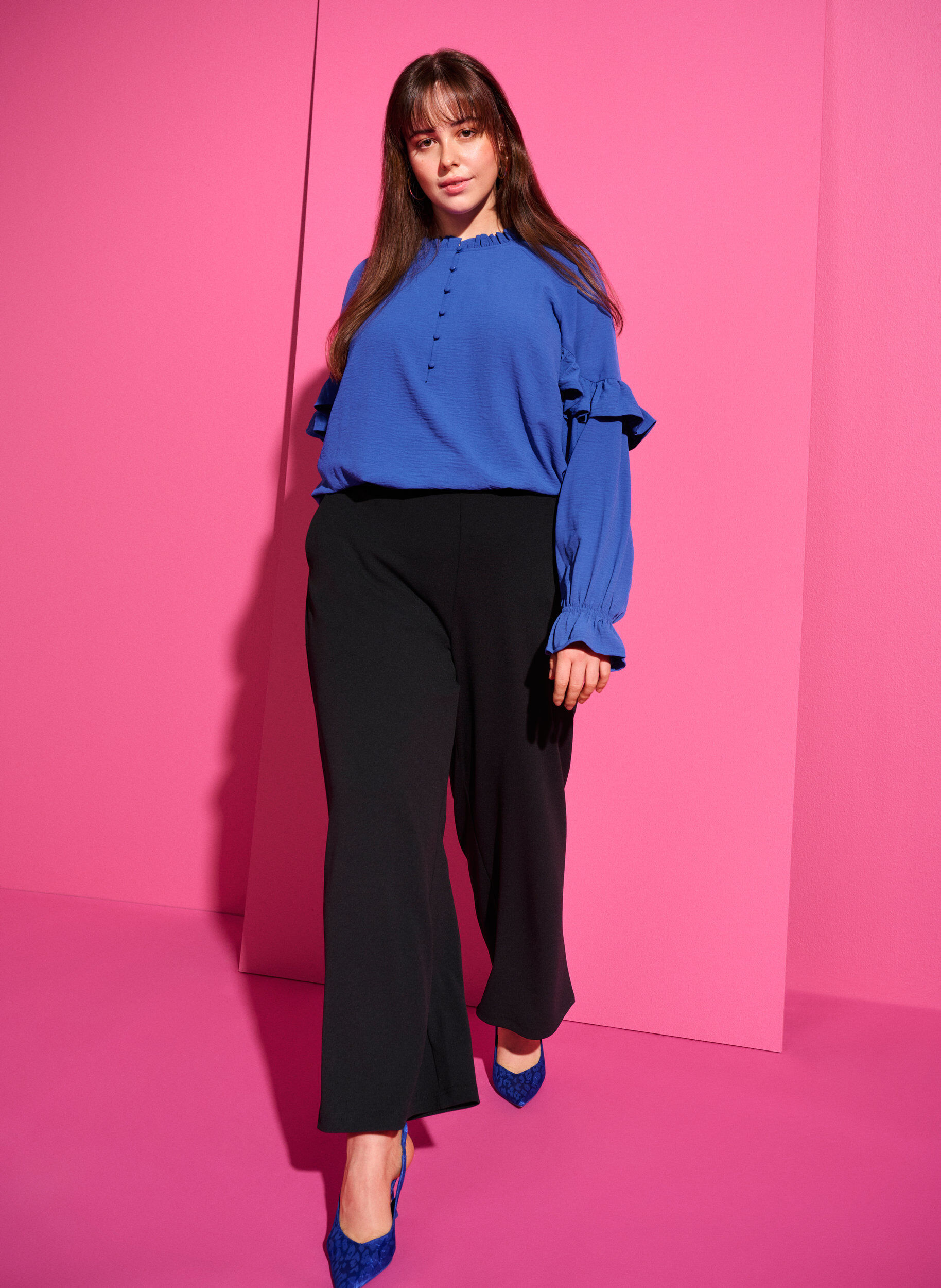 Zizzi Blus med volanger och knappar, Deep Ultramarine, Image image number 0