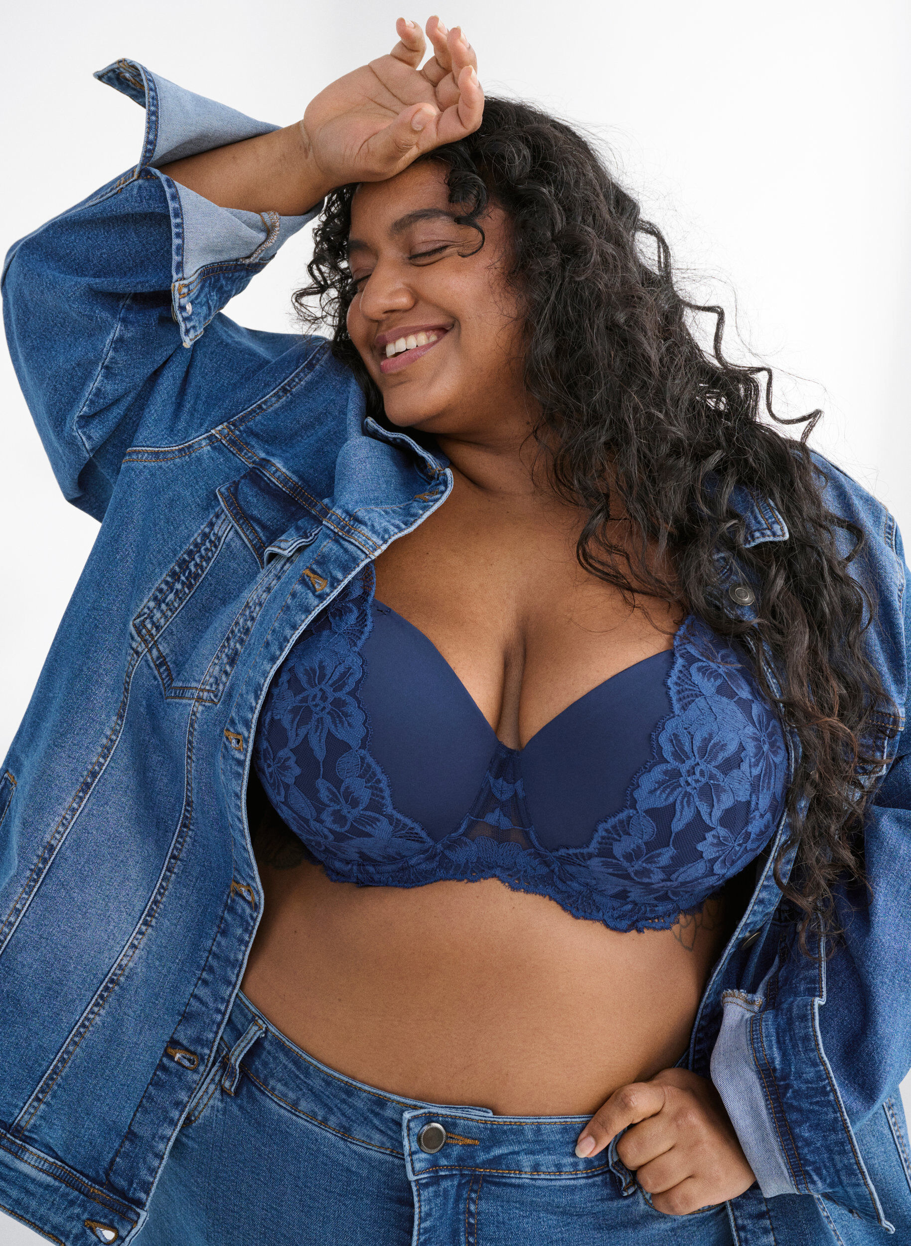 Zizzi Bh med formpressade kupor i spets, Bl&aring;, Image image number 0