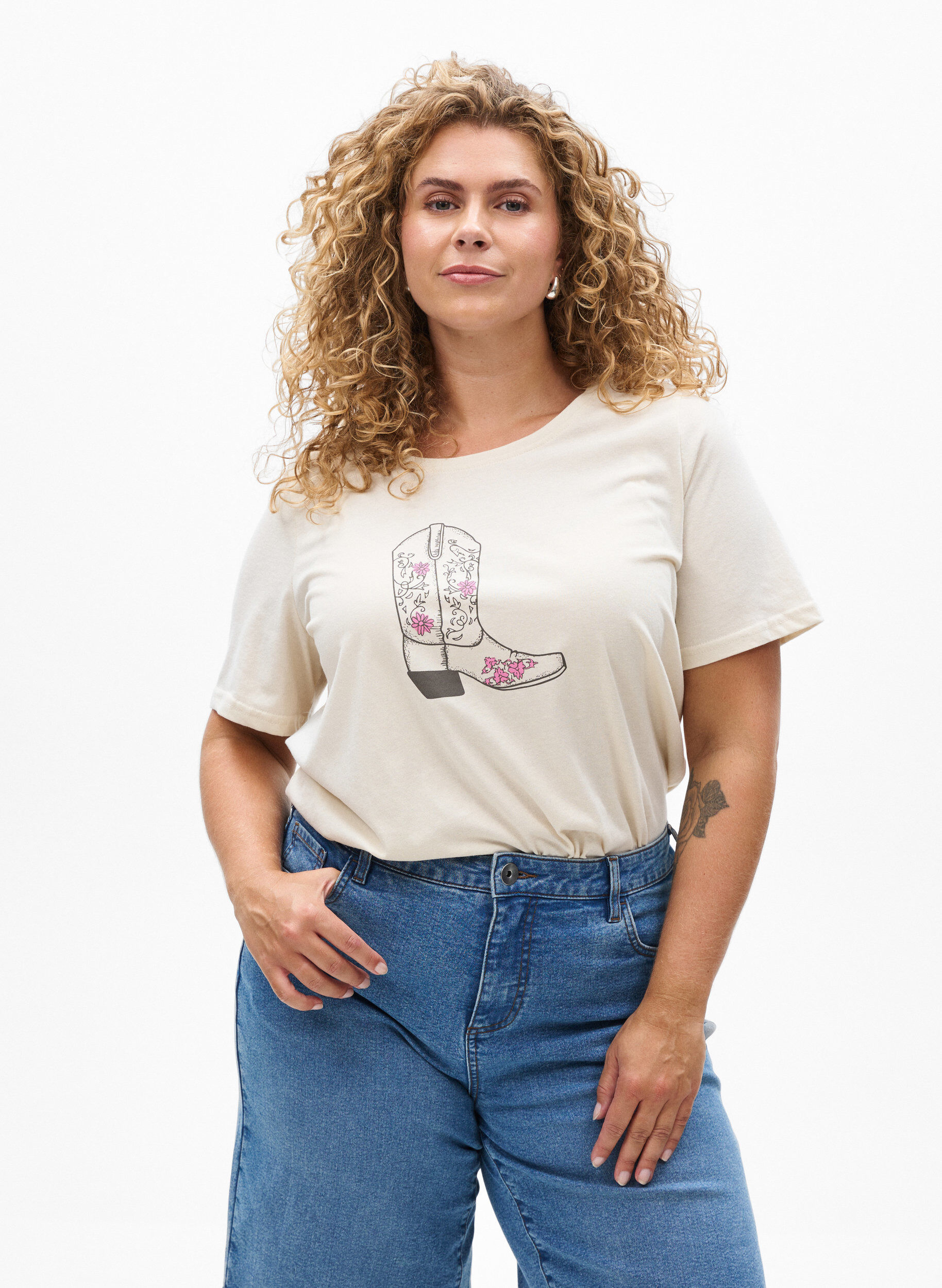 Zizzi FLASH - T-shirt med tryck, Beige, Model image number 0