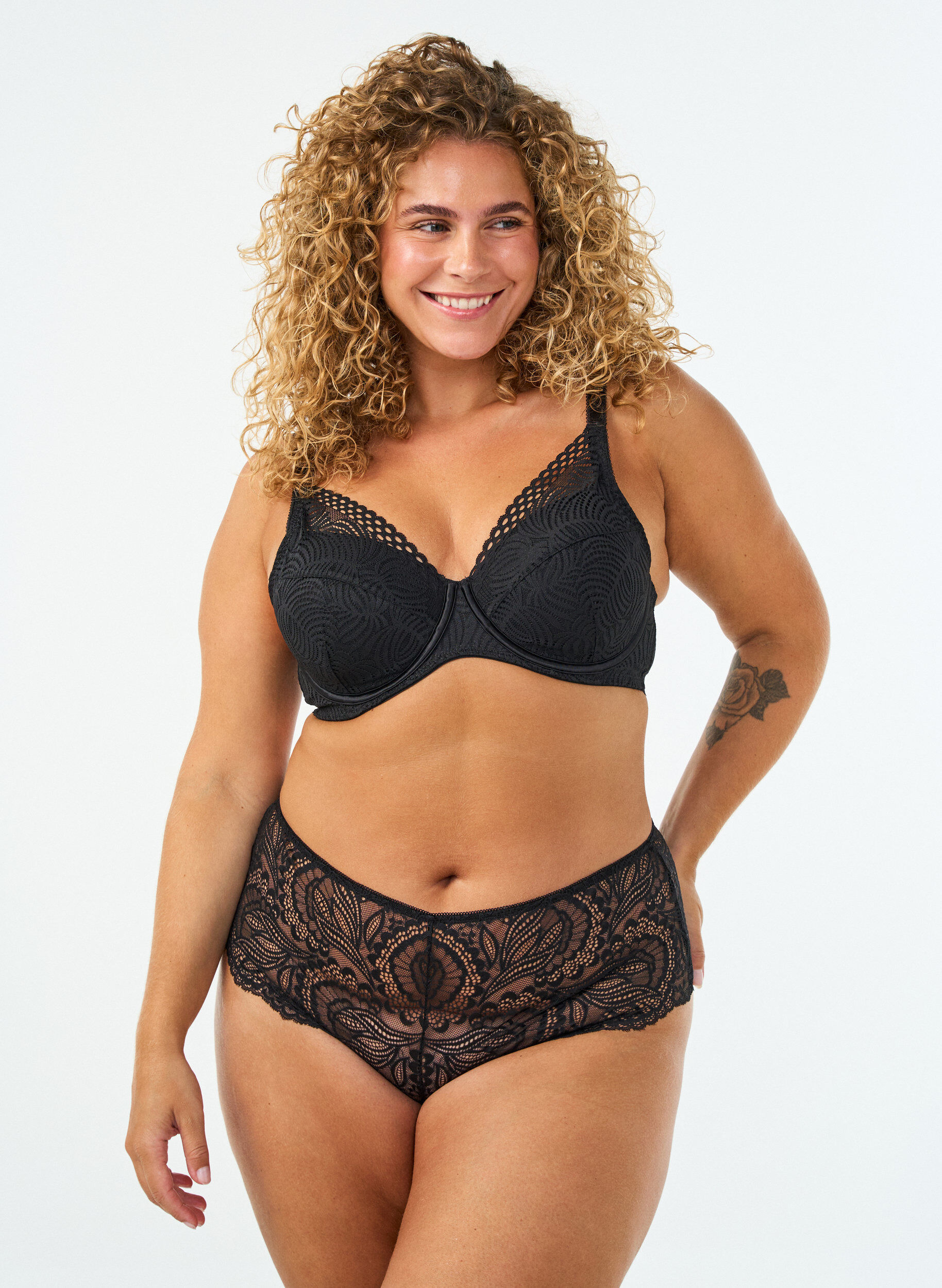 ZizziSpets-BH med vadderade kupor, Svart, Model image number 1