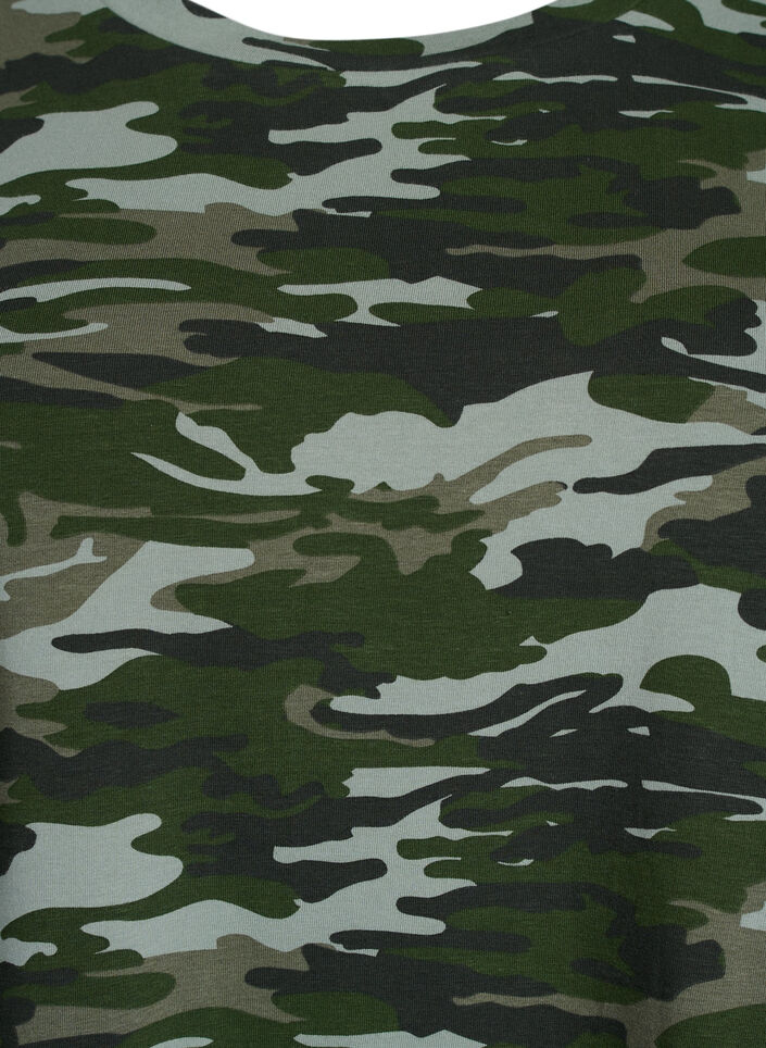 T-shirt med rund hals och heltäckande tryck, Grön, Packshot image number 2