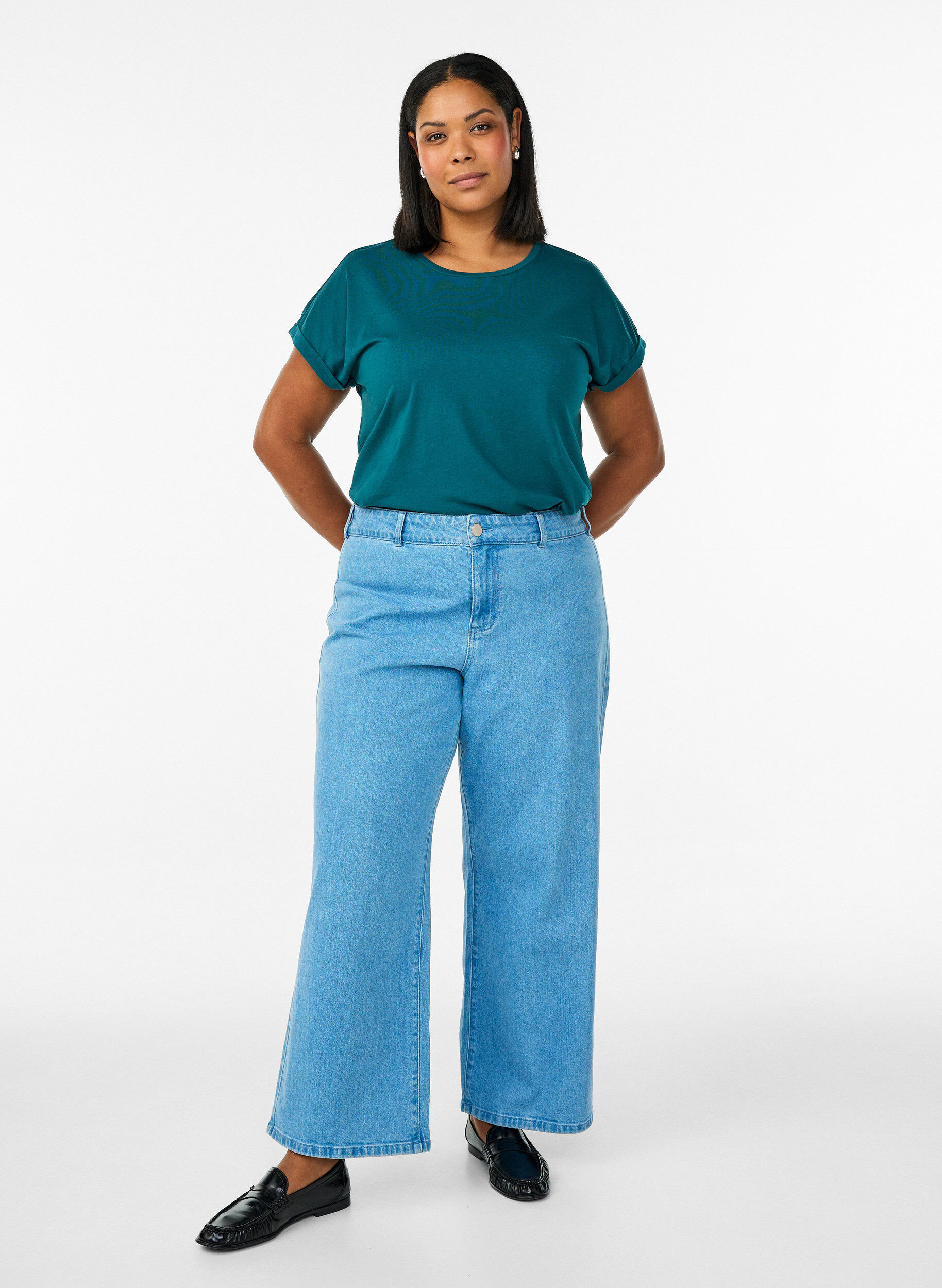 Zizzi Kort&auml;rmad t-shirt i bomullsmix, Gr&ouml;n, Model image number 1