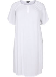 Kortärmad klänning i viskos, Bright White