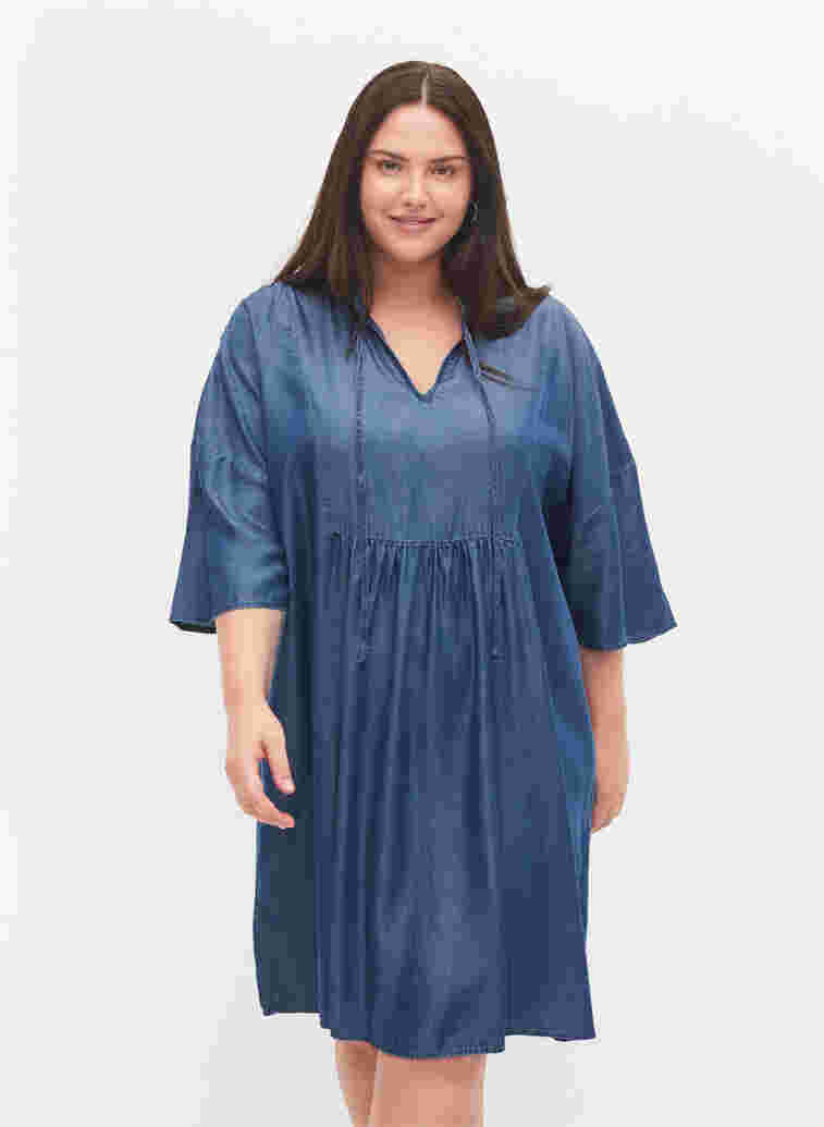 Klänning med 3/4-ärmar i lyocell (TENCEL™), Blue denim, Model