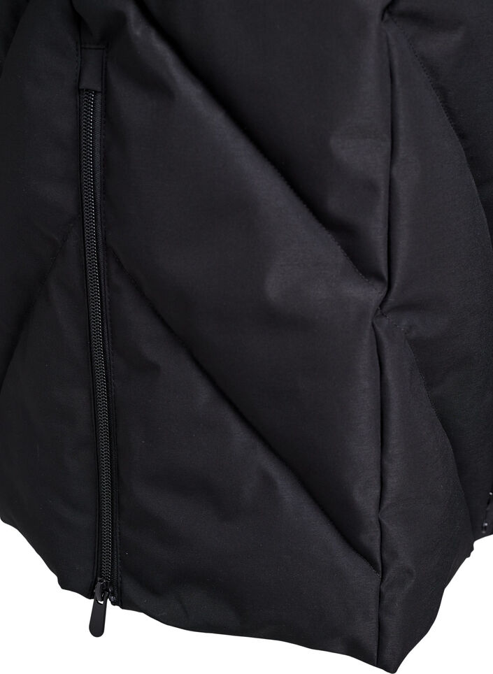 Lång vinterkappa med hyskknäppning och krage i fuskpäls, Svart, Packshot image number 4