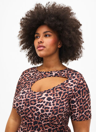 Tight åtsittande klänning i leopardmönster med utskärning, Leopard AOP, Model image number 2