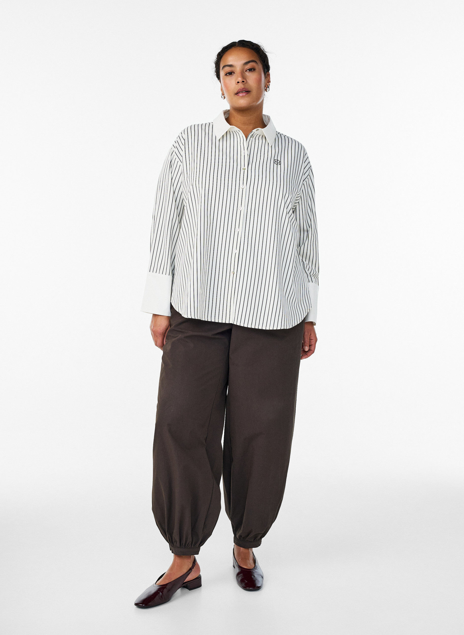 Zizzi Ballongbyxor i bomull med h&ouml;g midja, Brun, Model image number 0