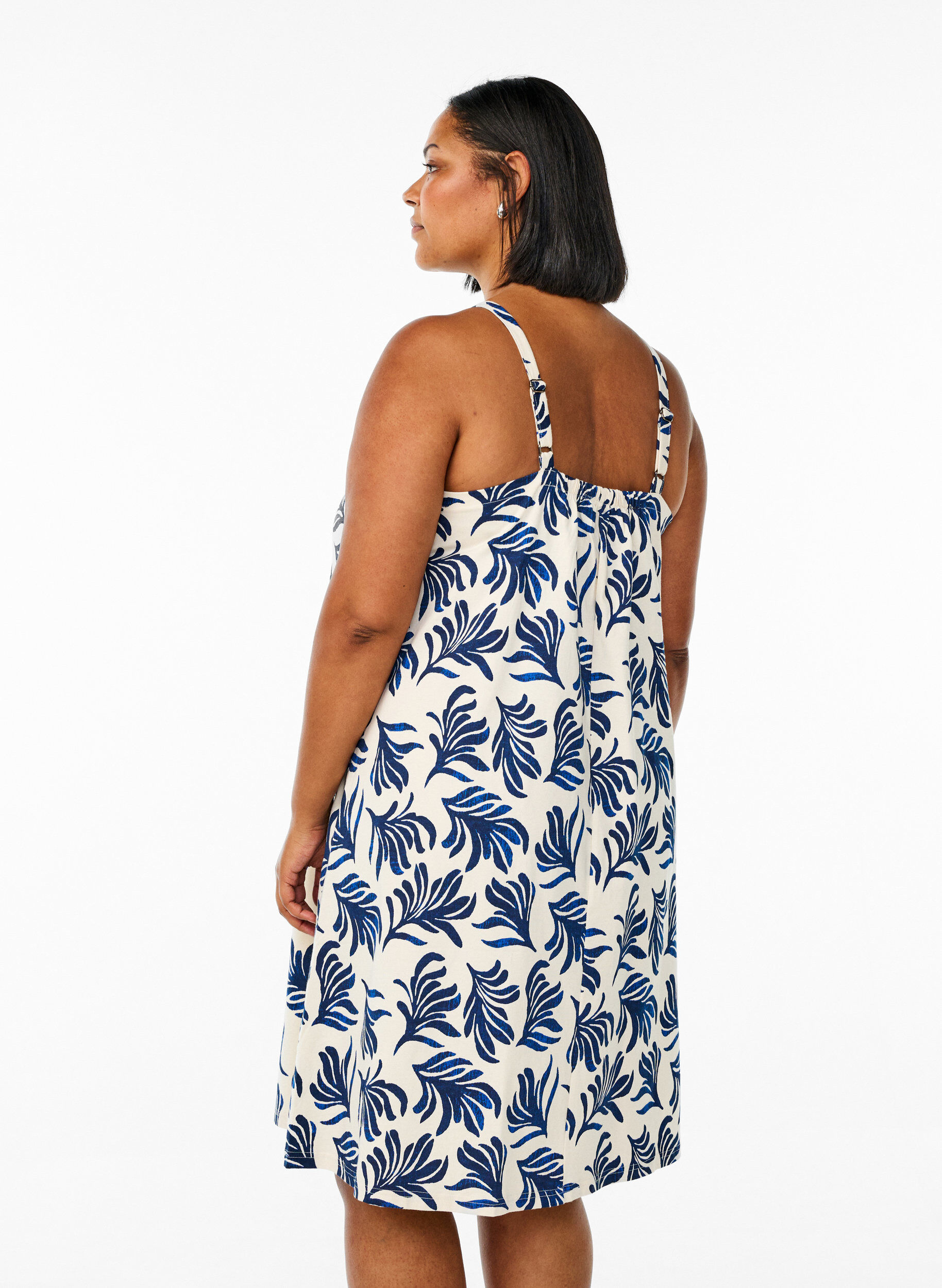 Zizzi Midikl&auml;nning med axelband i ekologisk bomull, Vit, Model image number 2