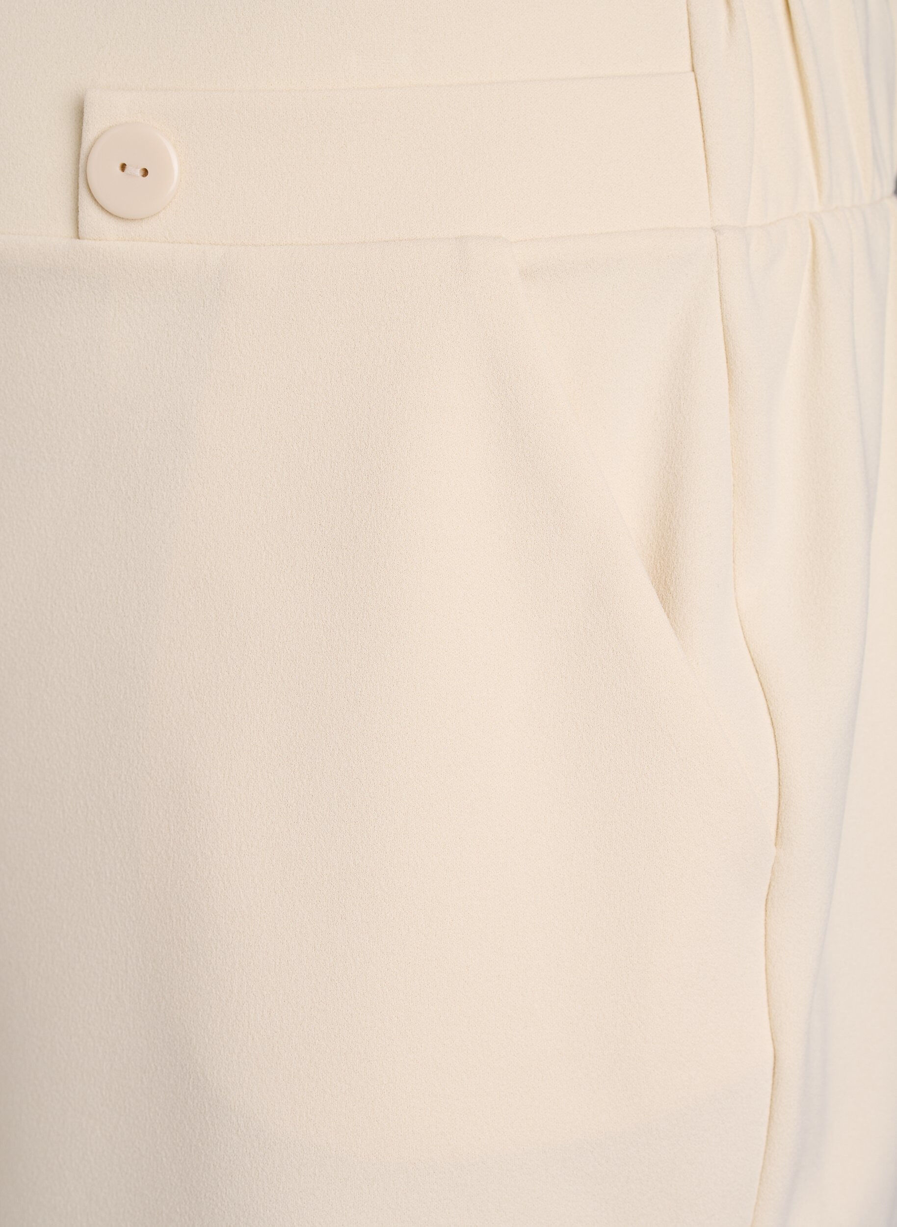 Zizzi Shorts med fickor och l&ouml;s passform, Beige, Packshot image number 2