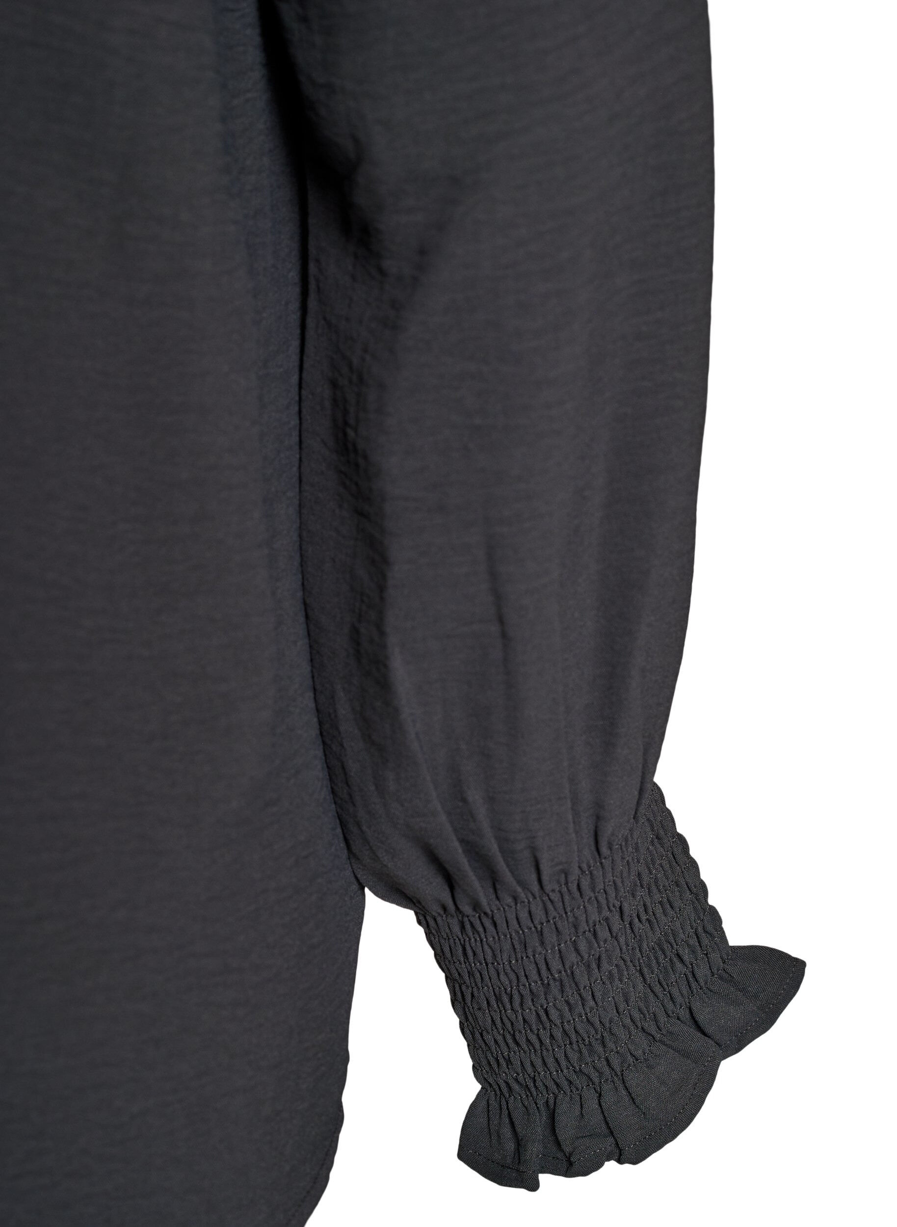 Zizzi Blus med smockade manschetter och v-ringning, Gr&aring;, Packshot image number 3