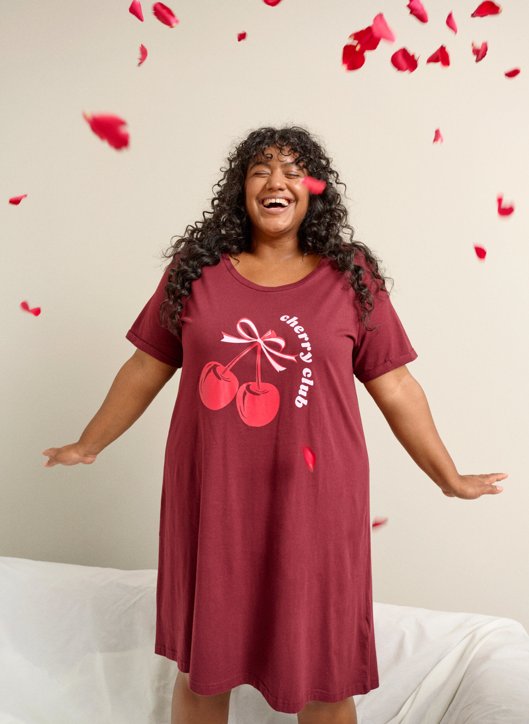 Zizzi Kort&auml;rmat nattlinne i ekologisk bomull, R&ouml;d, Image image number 0