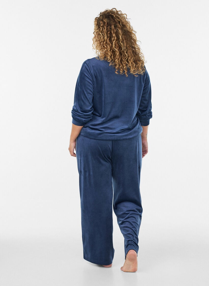 Blus i velour med broderad text, Bl&aring;, Model image number 2