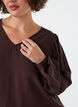 Viskosblus med V-ringning och ballongform, Brun, Model image number 3
