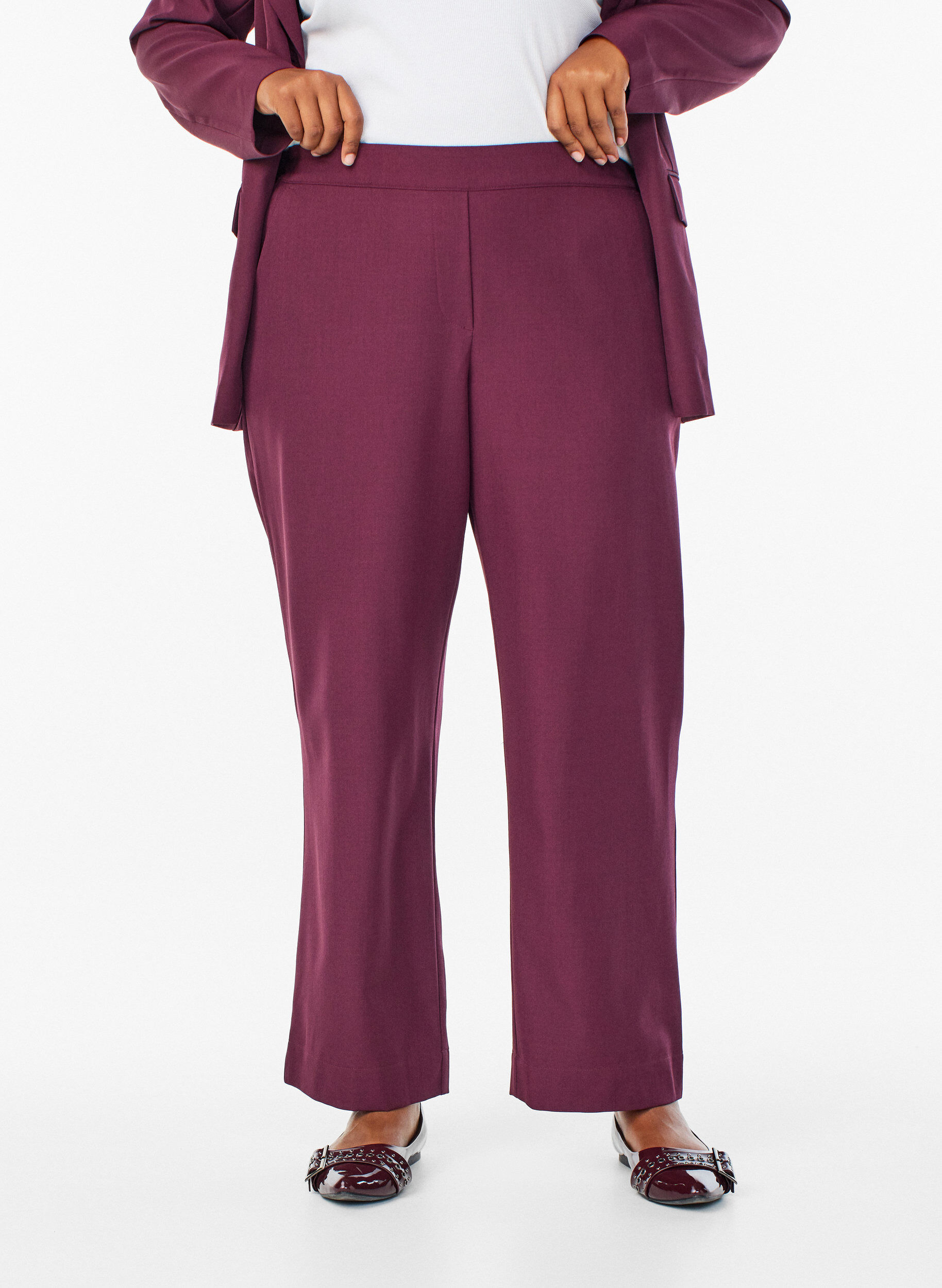 ZizziL&ouml;sa byxor med fickor, M&ouml;rk Bordeaux, Model image number 2