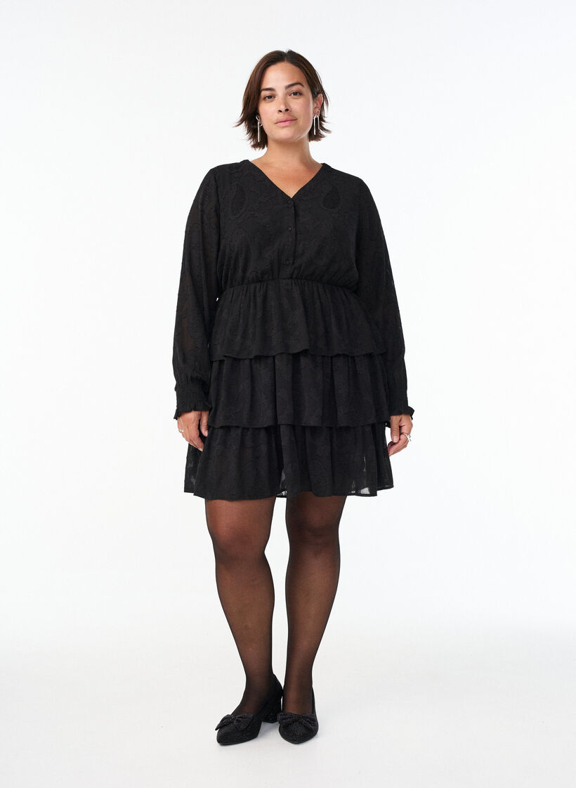Kort kl&auml;nning med volanger och strukturm&ouml;nster, Svart, Model image number 1