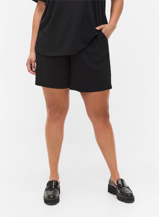 Ribbade shorts med fickor, Black, Model image number 3