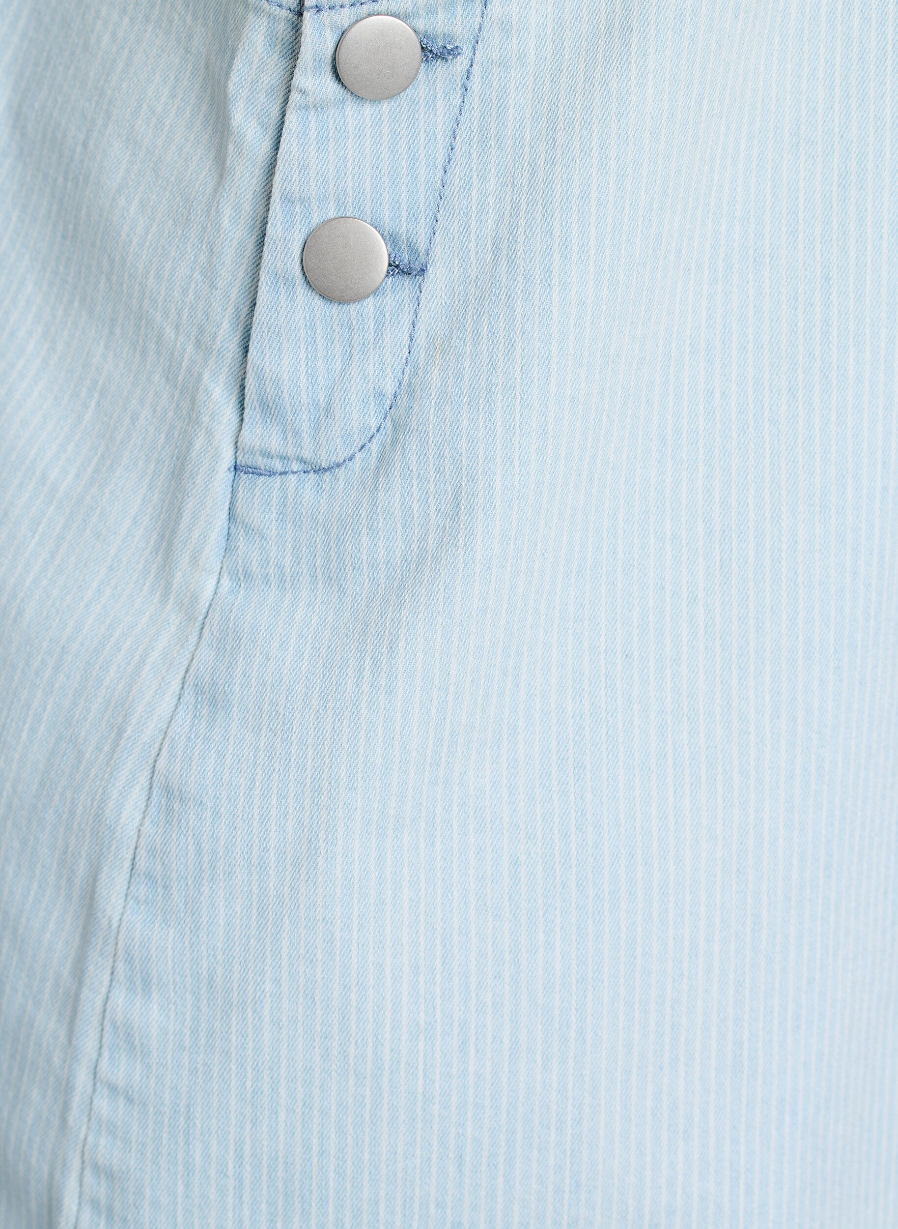 Zizzi Kort denim h&auml;ngselkl&auml;nning i randig bomull, Bl&aring;, Packshot image number 3