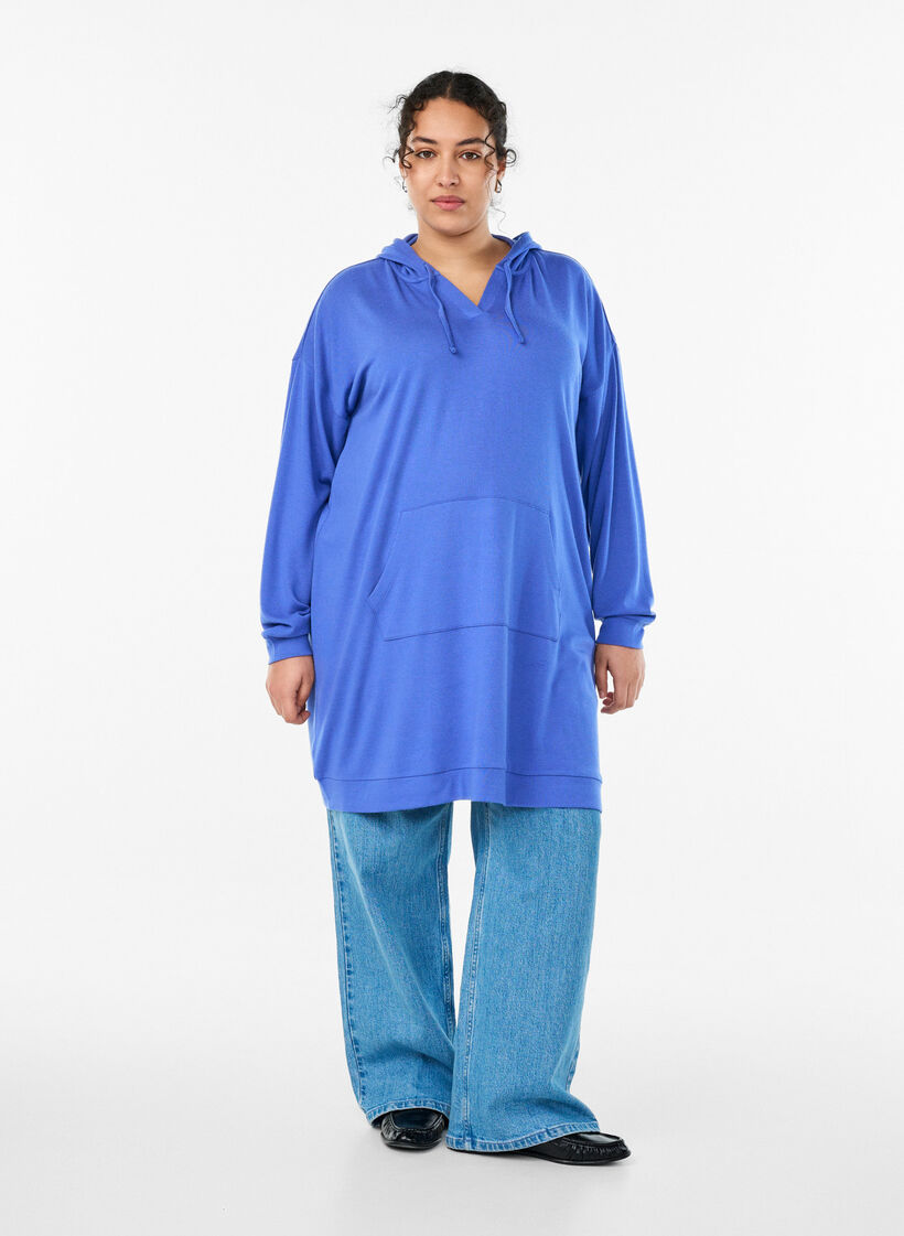 Kort hoodiekl&auml;nning med k&auml;nguruficka, Bl&aring;, Model image number 1