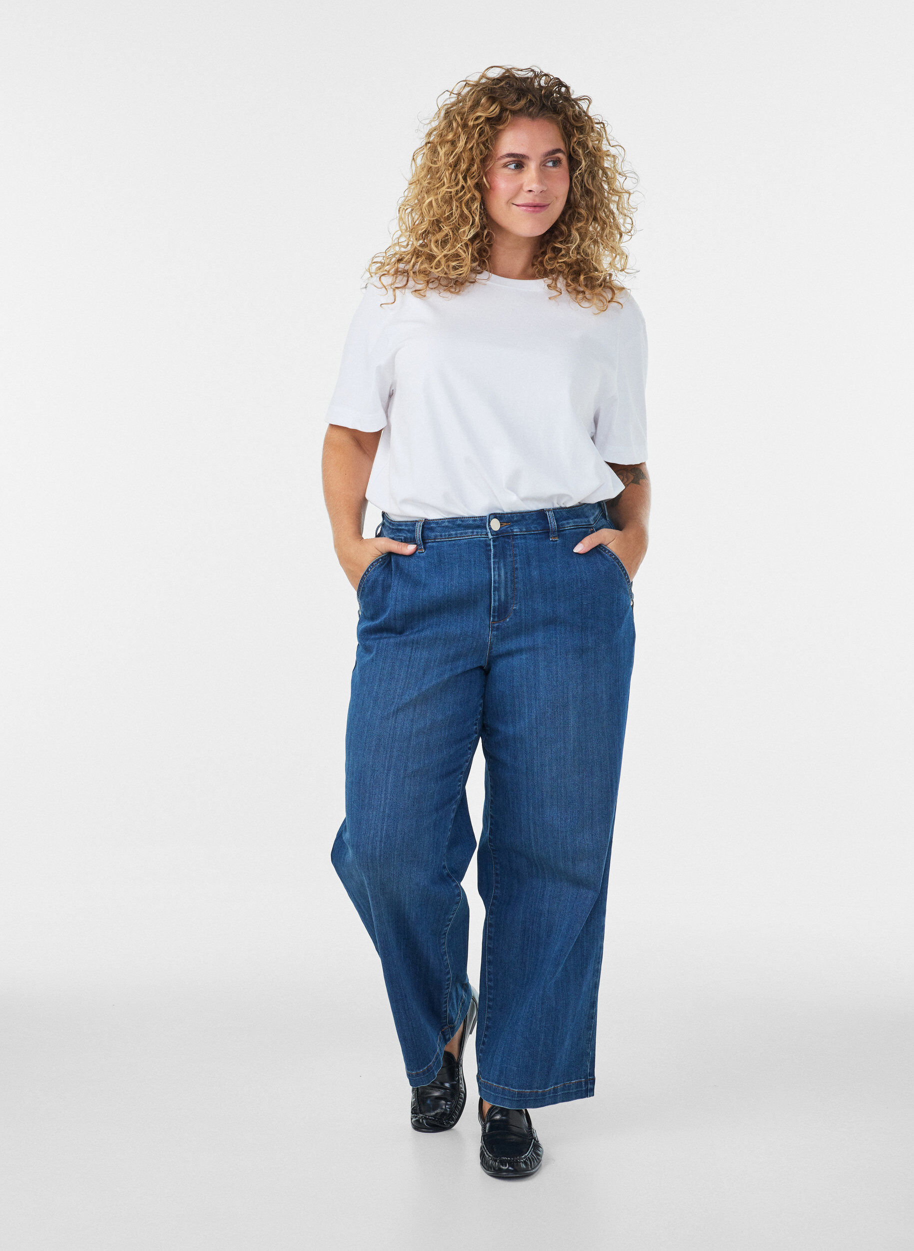 ZizziWide fit Myra-jeans med h&ouml;g midja, Bl&aring;, Model image number 0