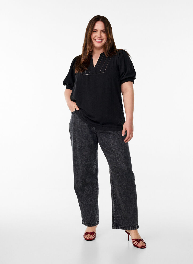 Blus med korta puffärmar och prickig struktur, Black, Model image number 2