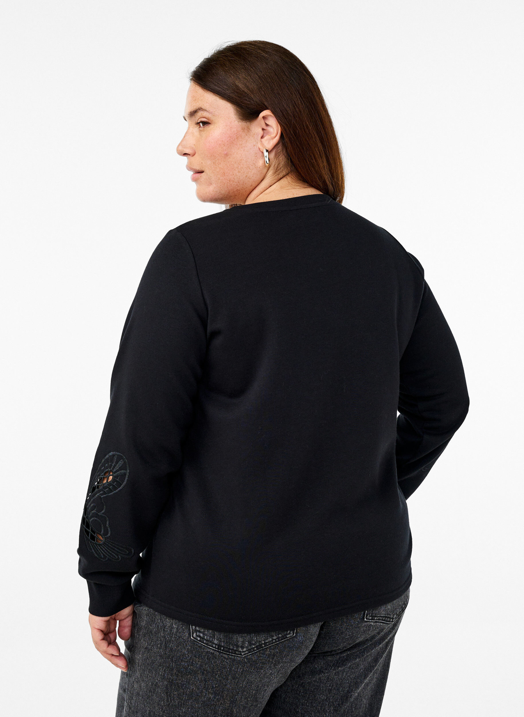 Zizzi Sweatshirt med broderade utsk&auml;rningar, Black, Model image number 1