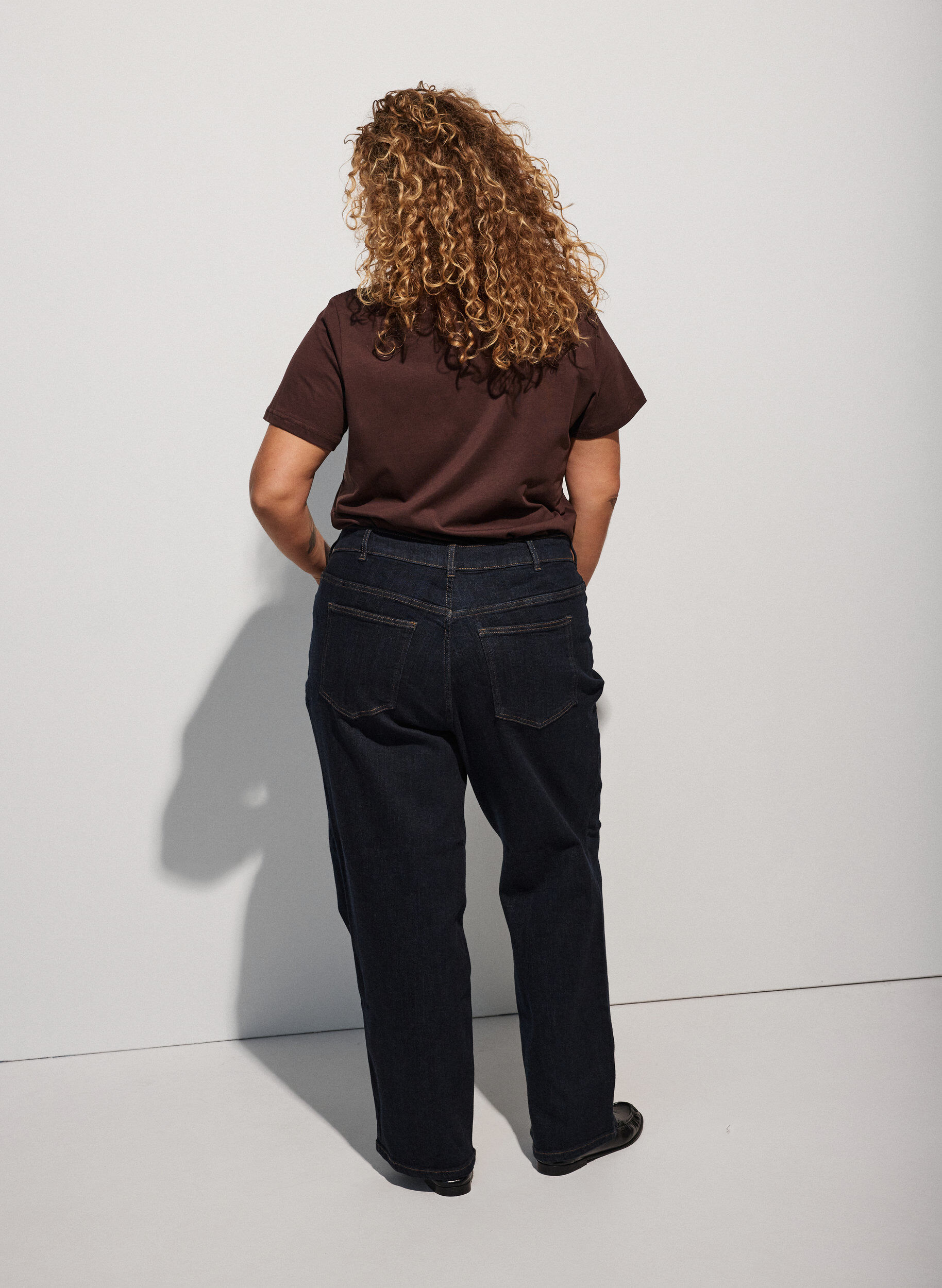 ZizziT-shirt i bomull med tryck framtill, Brun, Model image number 2