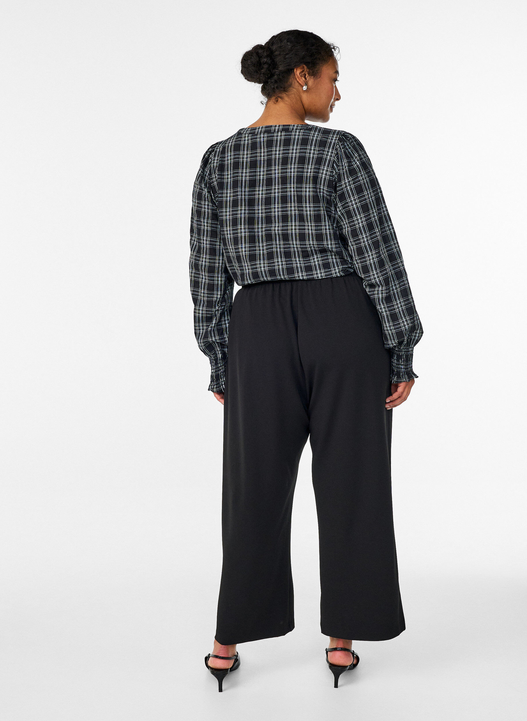 ZizziL&ouml;sa byxor med fickor, Svart, Model image number 1