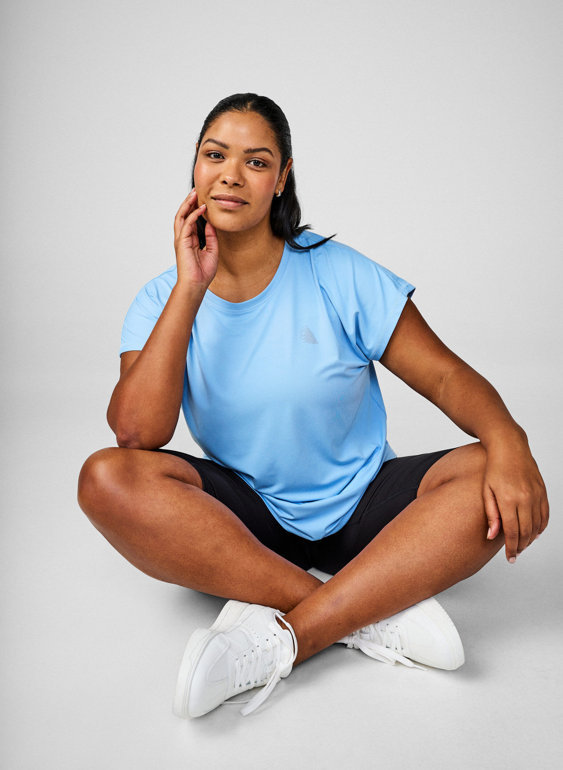 Zizzi Enf&auml;rgad tr&auml;nings t-shirt, Bl&aring;, Image image number 0