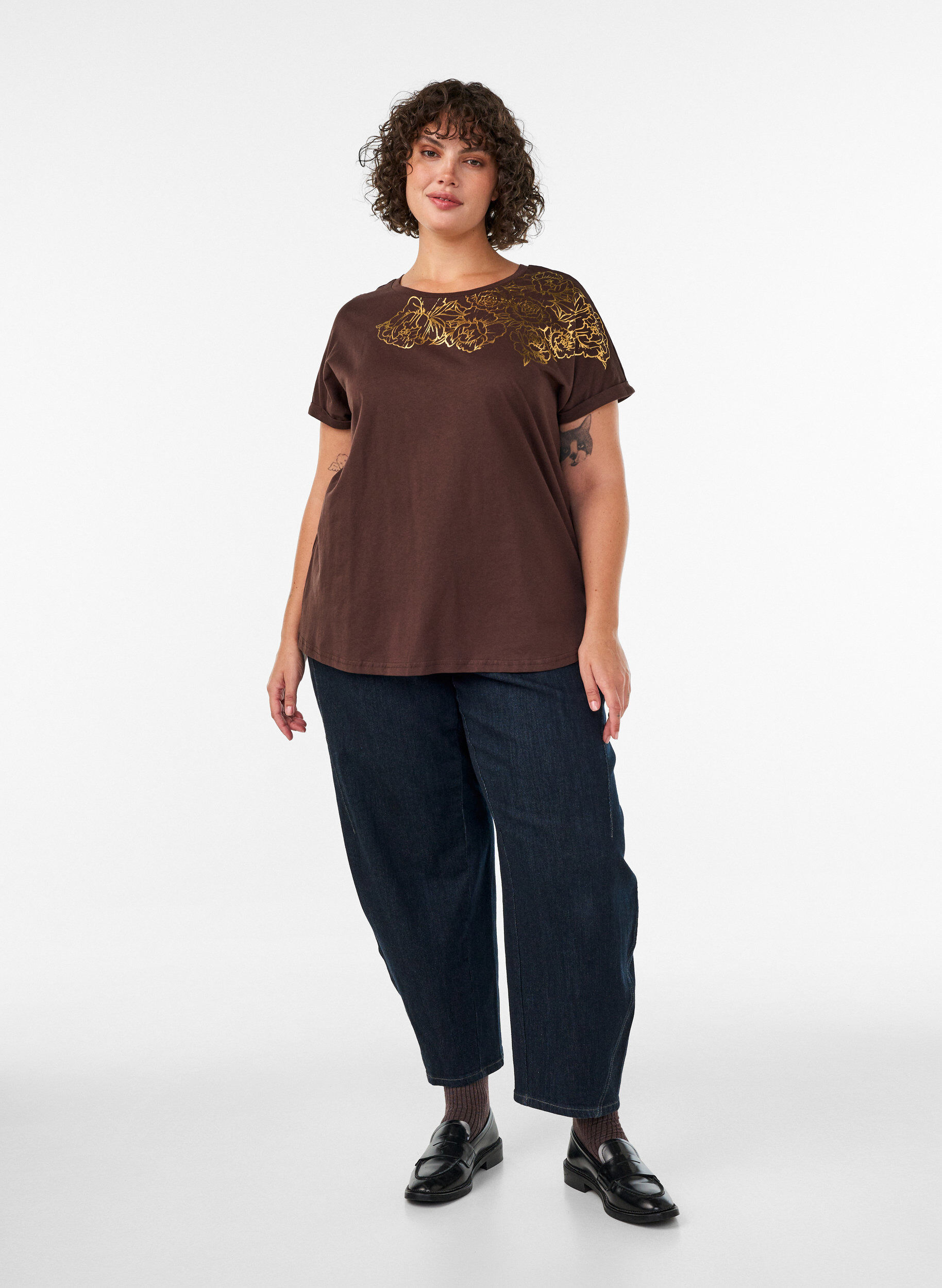 ZizziT-shirt i bomull med blommigt m&ouml;nster, Brun, Model image number 1
