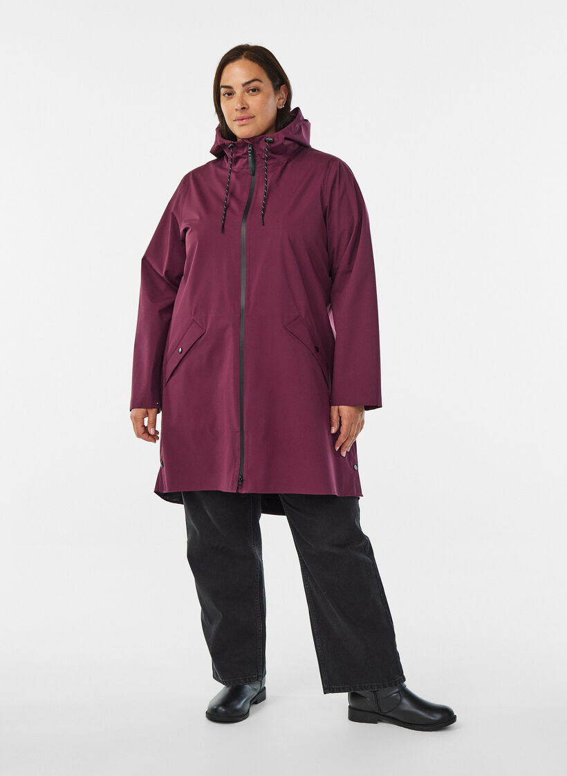 Regnjacka med fickor och huva, M&ouml;rk Bordeaux, Model image number 1