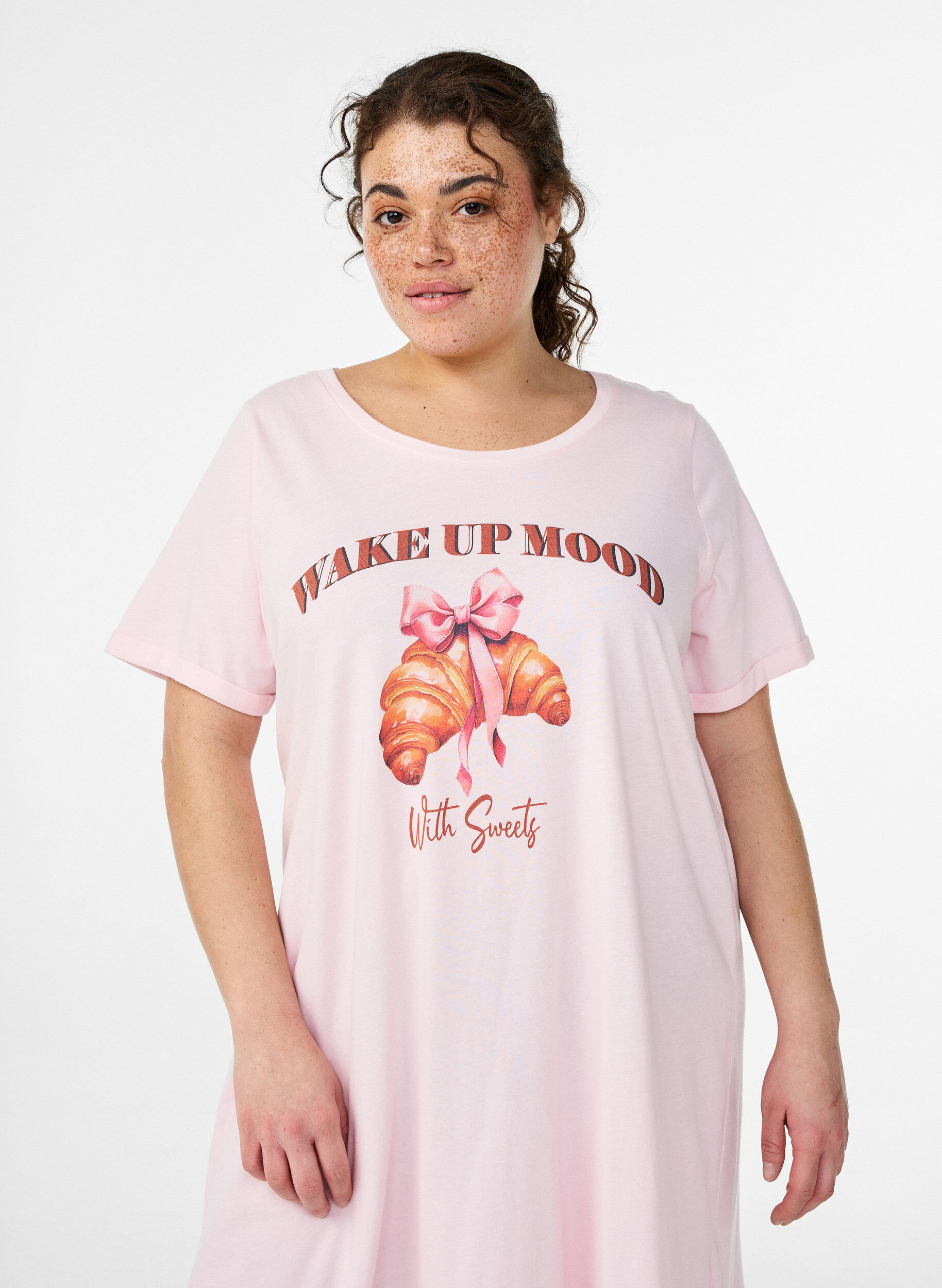 ZizziKort&auml;rmat nattlinne i ekologisk bomull, Rosa, Model image number 2