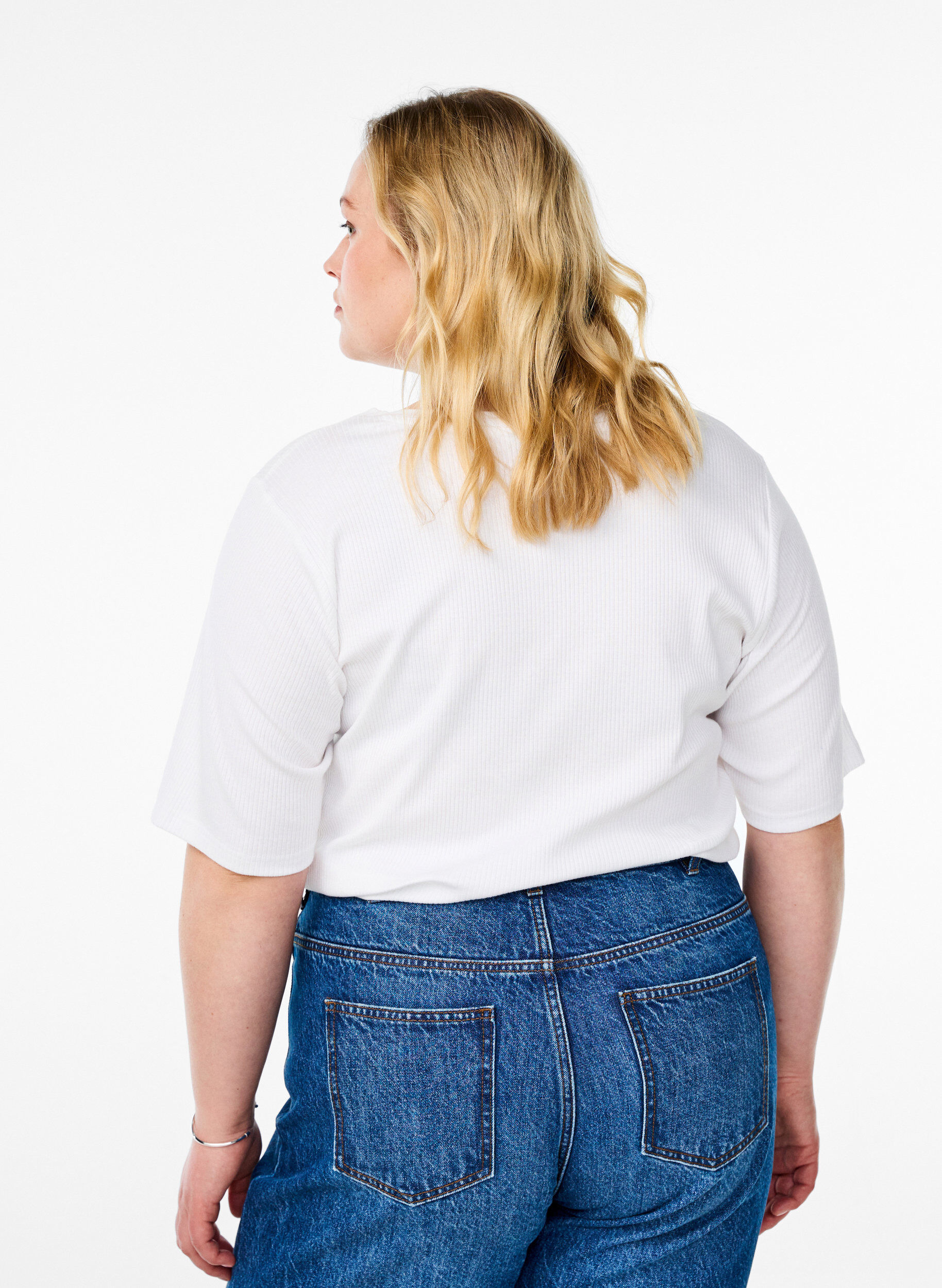 Zizzi Blus i ribbad jersey med korta &auml;rmar, Vit, Model image number 2