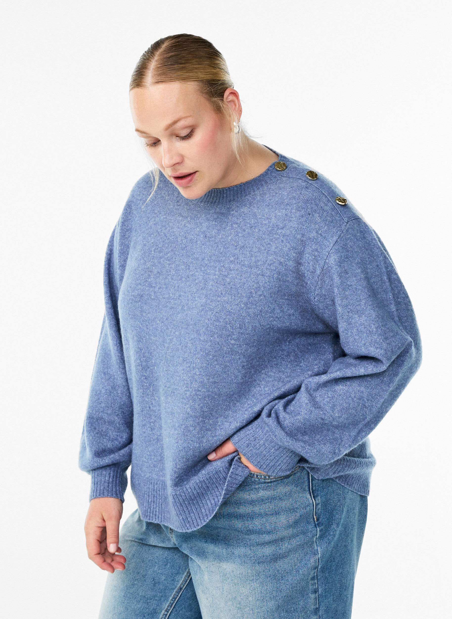 ZizziStickad blus med knappdetalj, Bl&aring;, Model image number 0