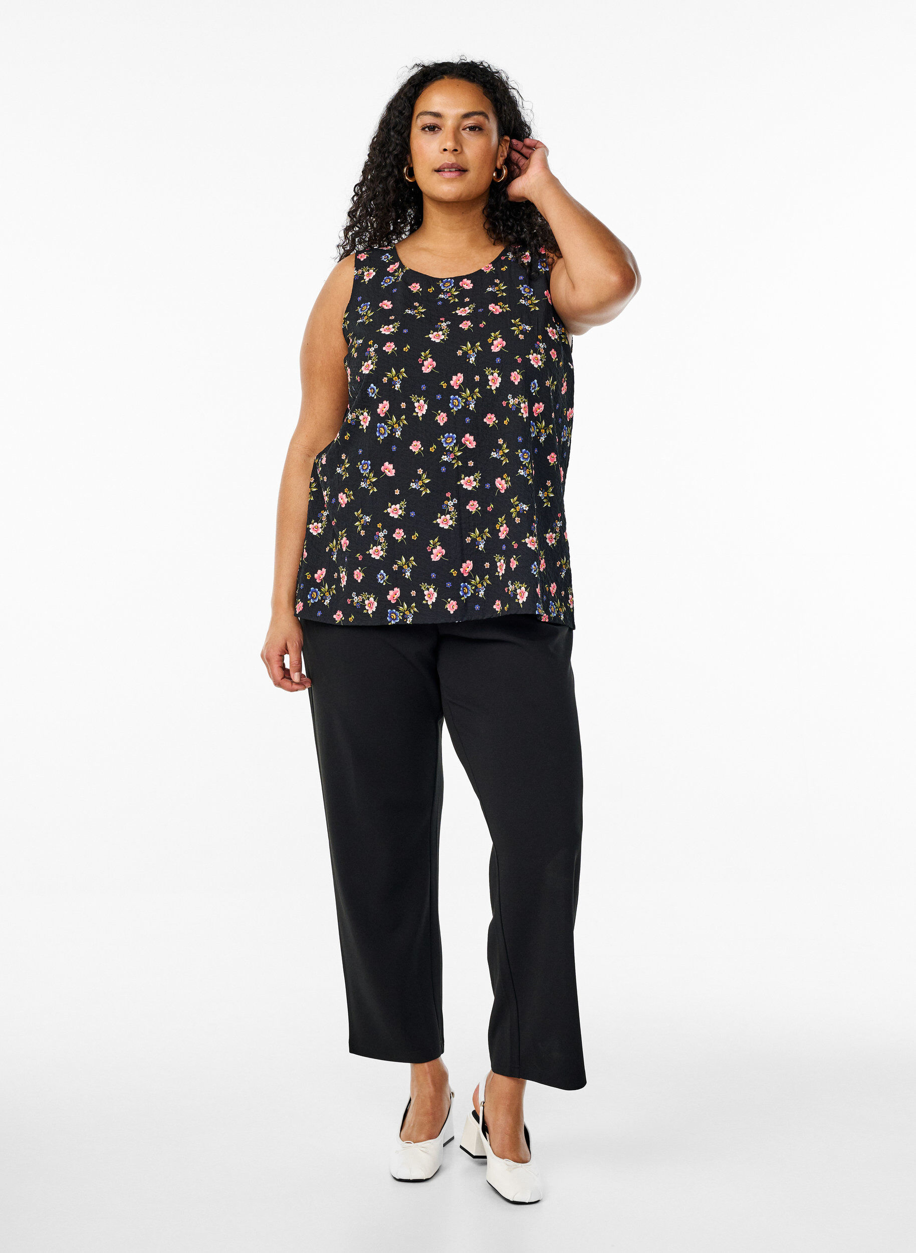 Zizzi FLASH &ndash; &Auml;rmelloses Top mit Struktur, Svart, Model image number 1