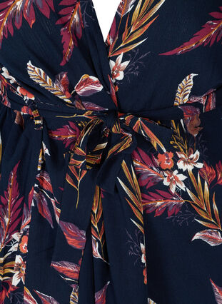 Blommig kimono i viskos med knytband, Indian Summer Flower, Packshot image number 2