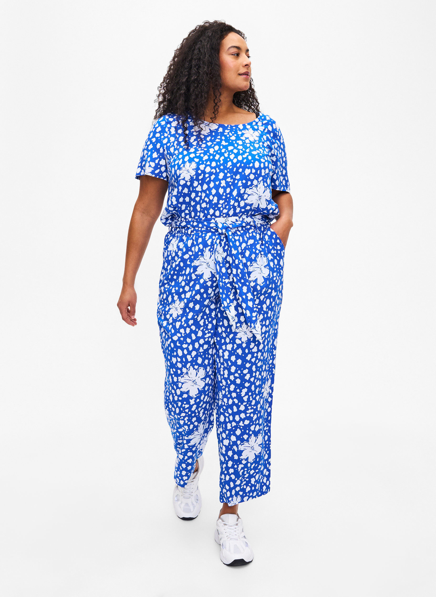 Zizzi Viskosbyxor med h&ouml;g midja, Bl&aring;, Model image number 0