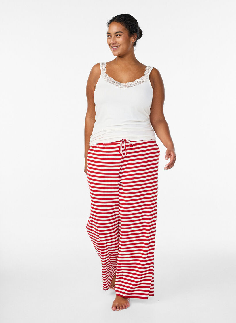 Topp i viskos med spetskant, Vanilla, Model image number 1