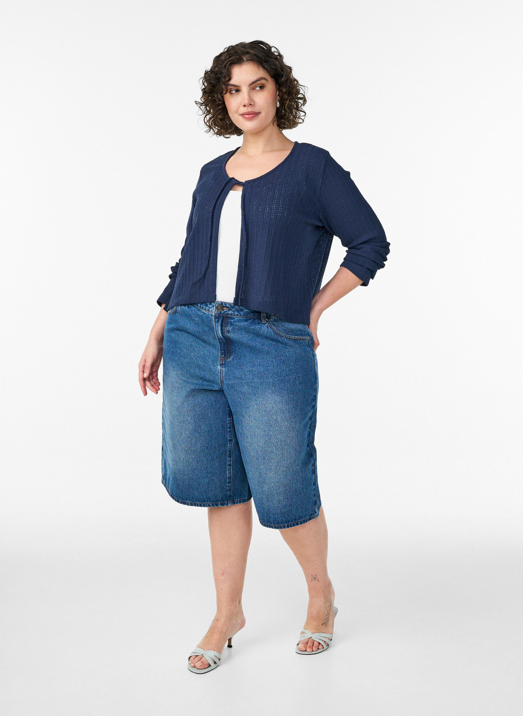 Zizzi Kofta i jersey med struktur och knytning framtill, Bl&aring;, Model image number 1