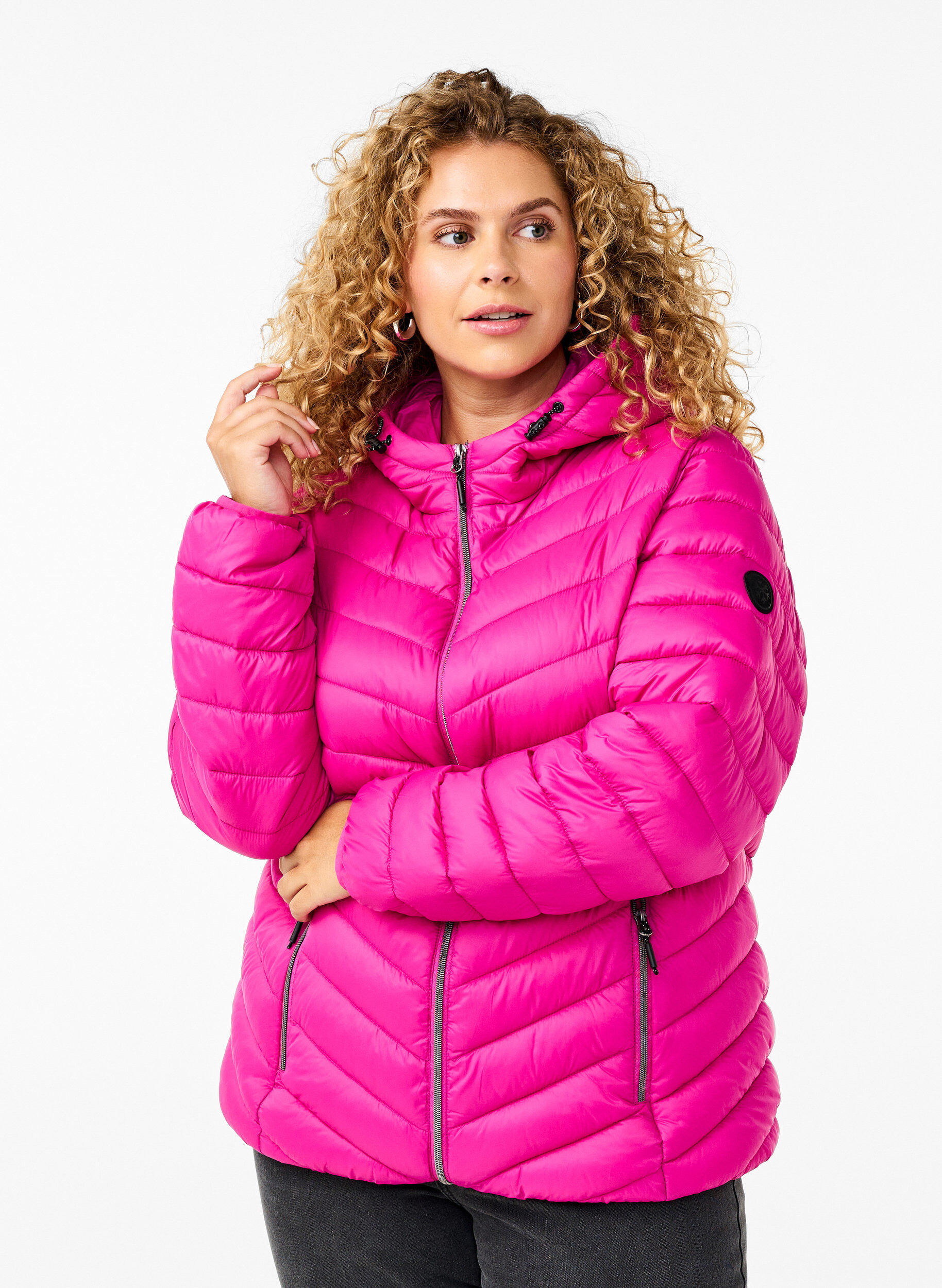 L&auml;ttviktsjacka med huva, Rosa, Model