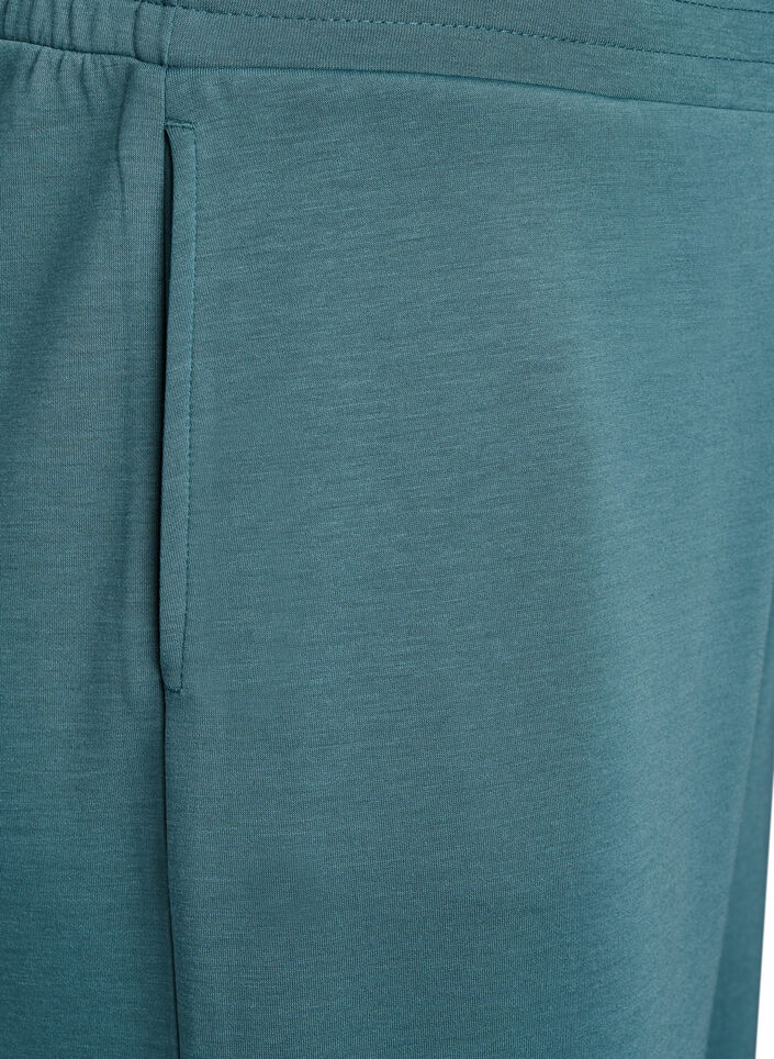 7/8-byxor i modalblandning med fickor, Gr&ouml;n, Packshot image number 2