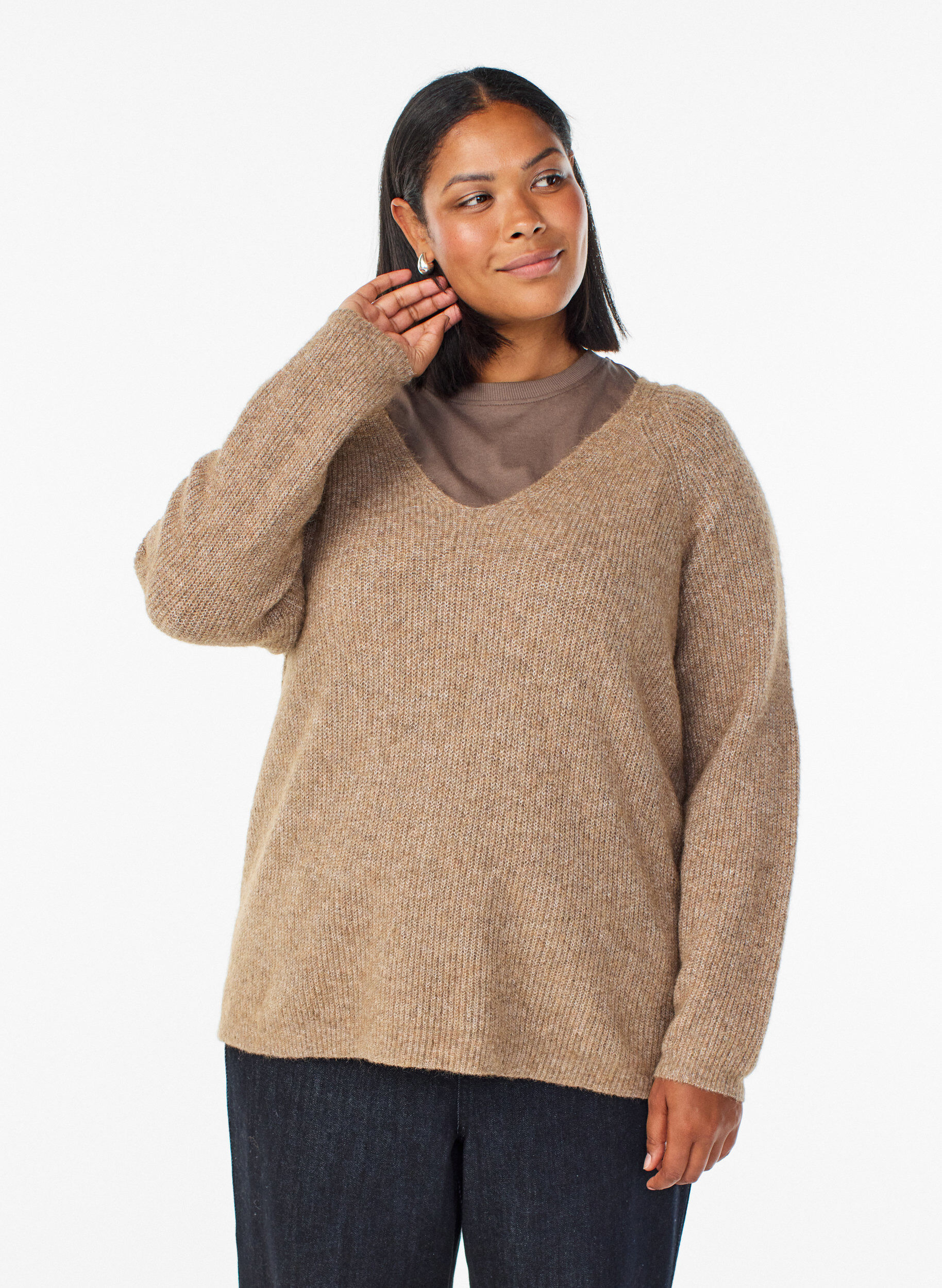 Stickad blus med v-ringning och raglan&auml;rm, Brun, Model