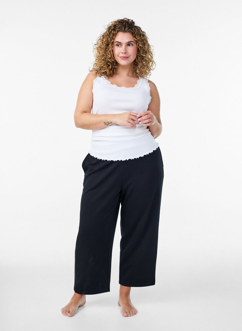 Linne med spetskant och h&aring;lbrodyr, Vit, Model image number 1