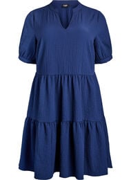 Kort a-linjeformad kl&auml;nning, Bl&aring;