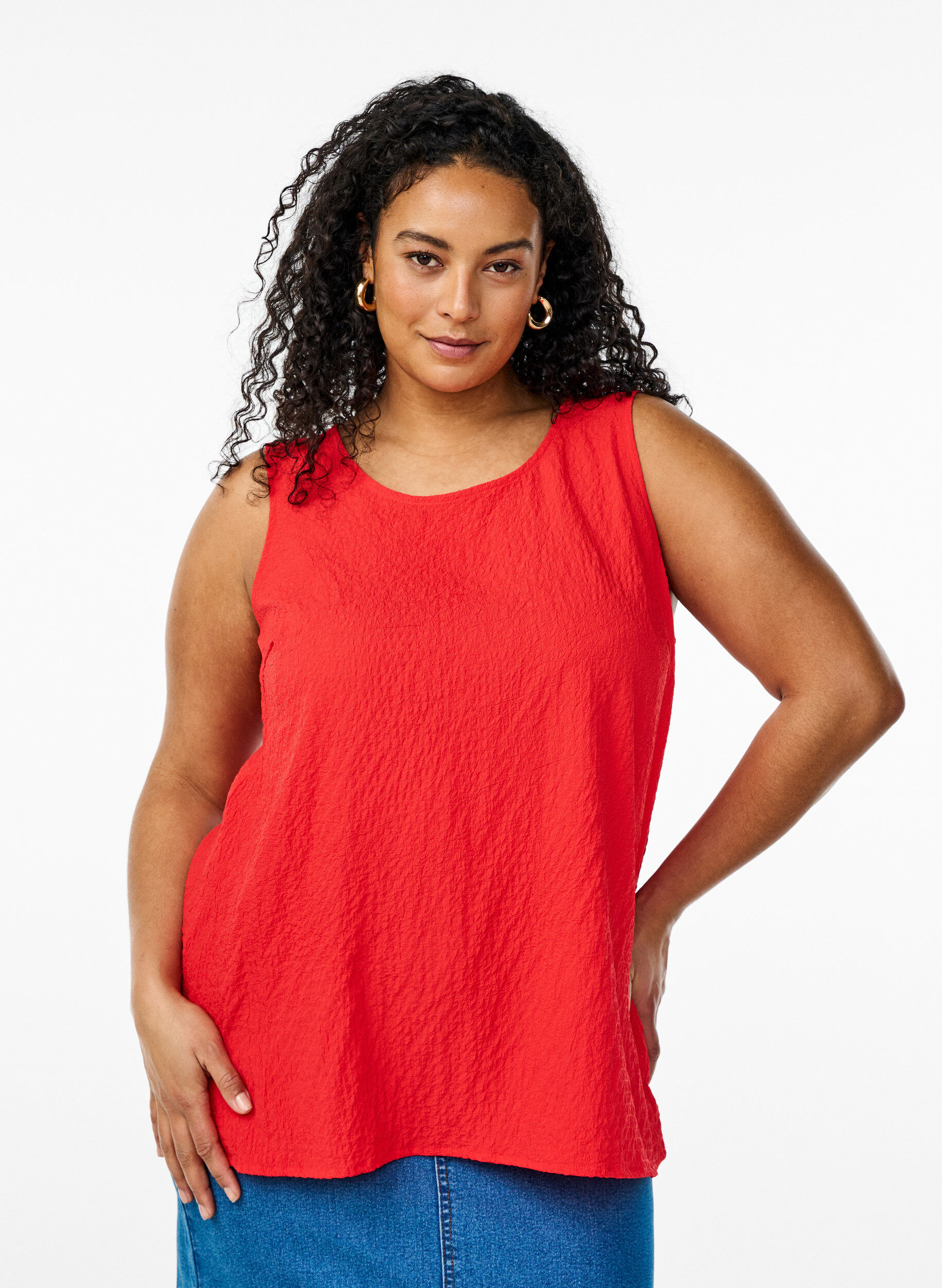 Zizzi&Auml;rmelloses Top mit Struktur, R&ouml;d, Model image number 0