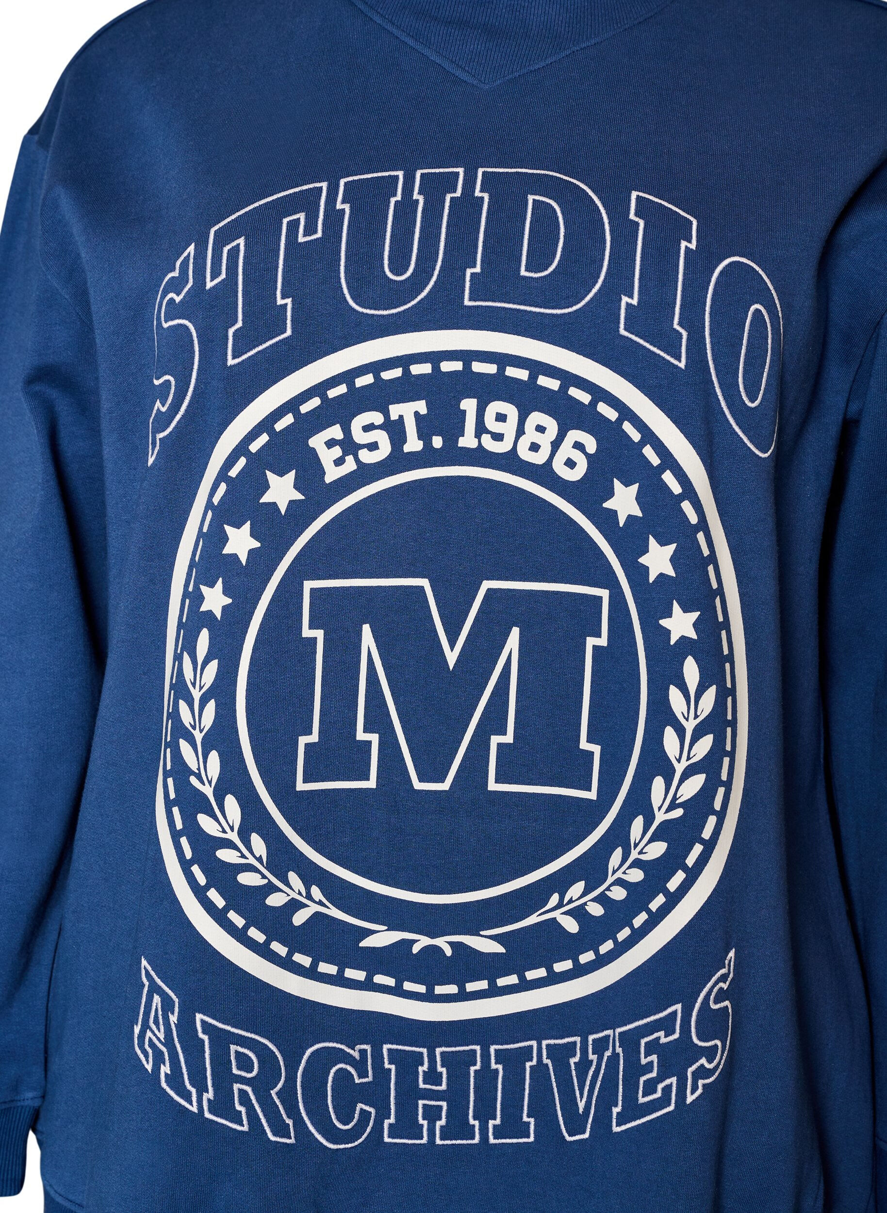 ZizziSweatshirt med h&ouml;g krage och sportigt motiv framtill, Bl&aring;, Packshot image number 2