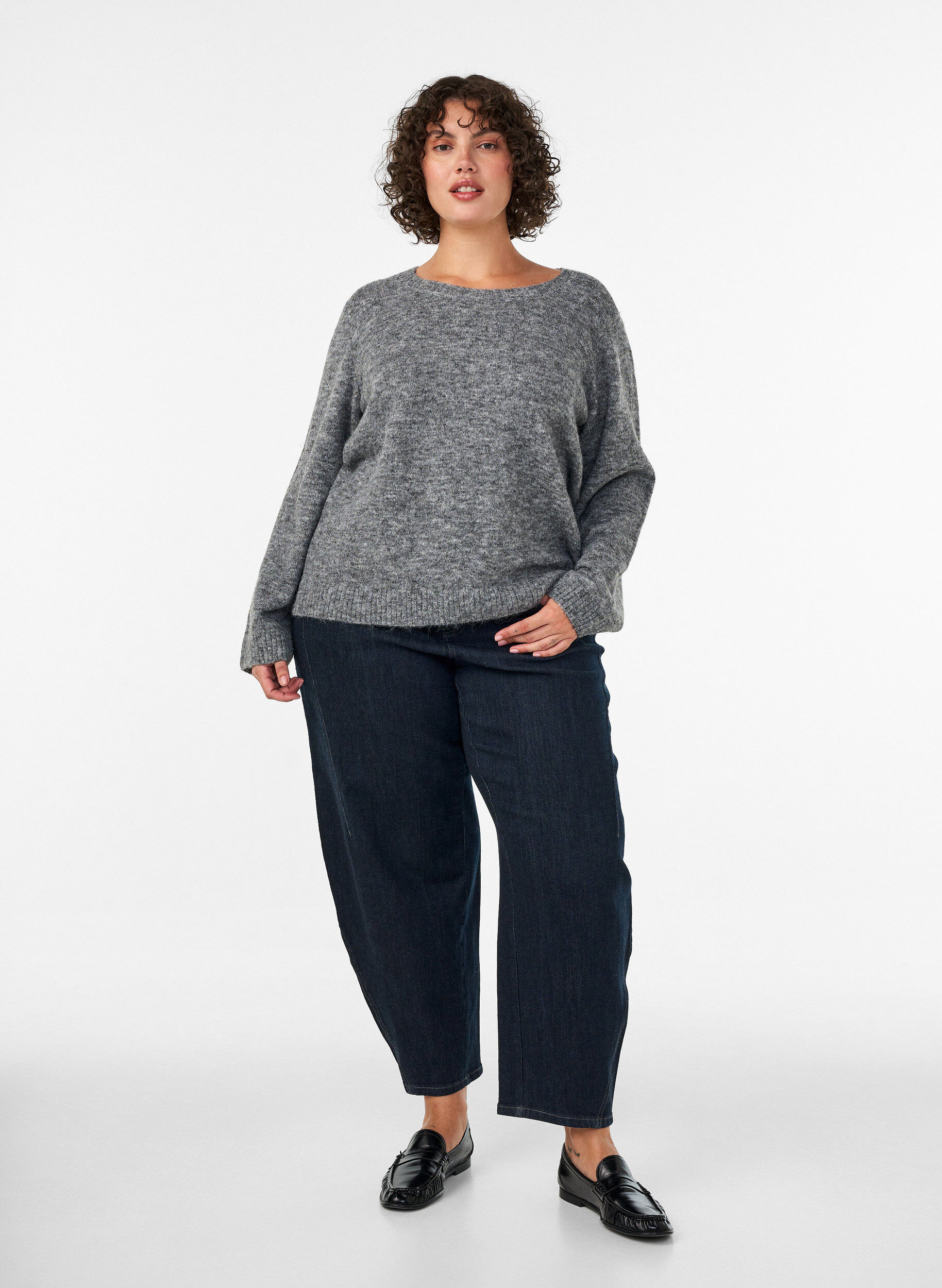 ZizziL&ouml;s rundhalsad tr&ouml;ja, Gr&aring;, Model image number 1